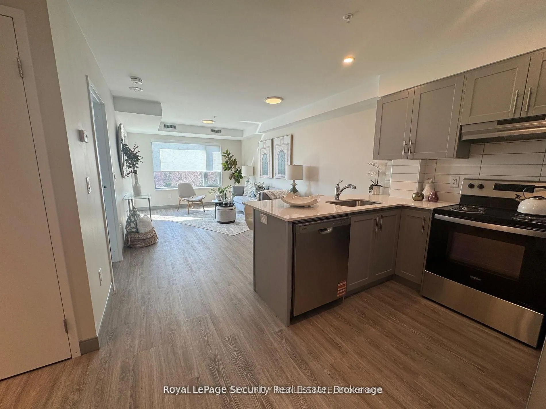 1015 Innisfil Beach Road #304