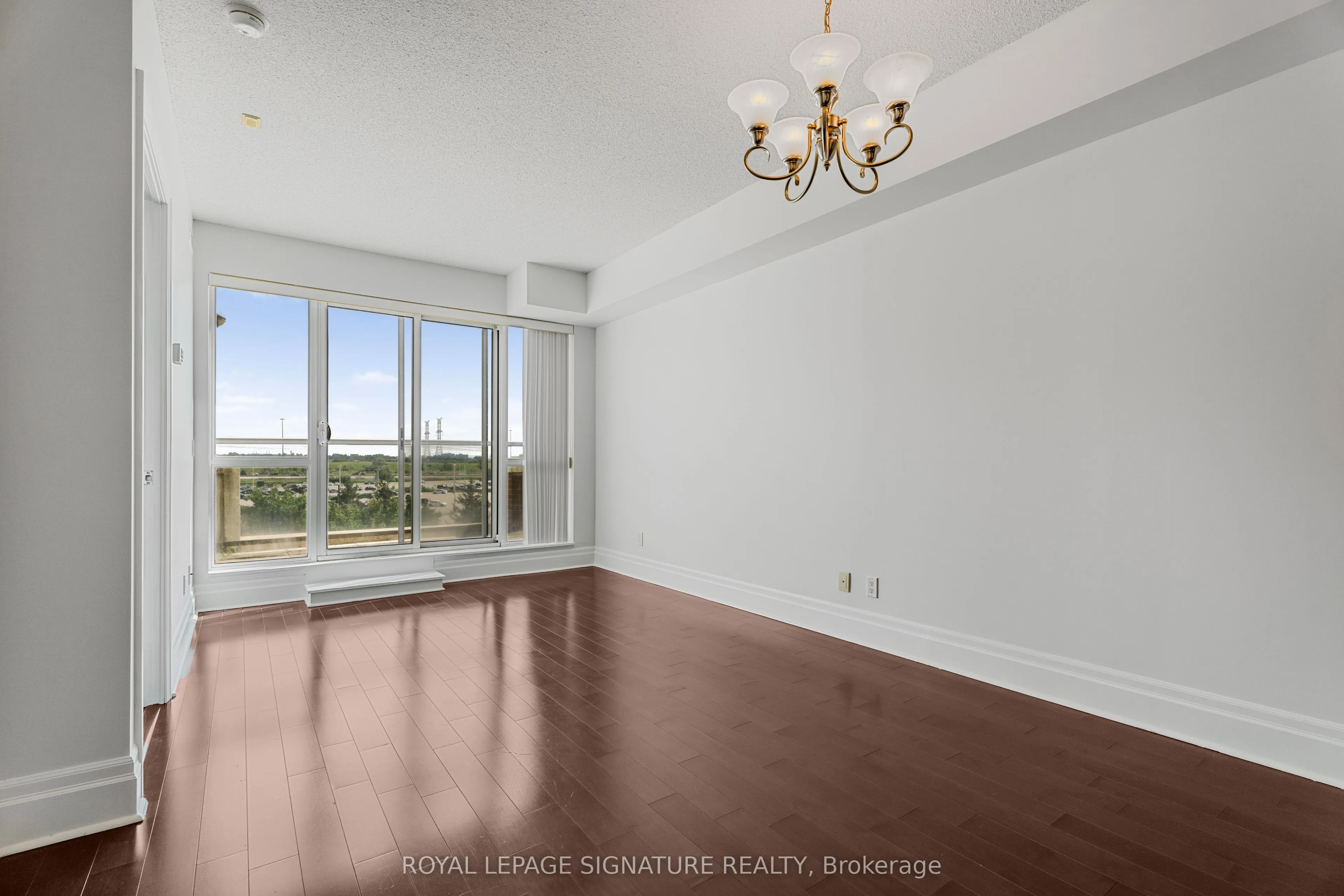 39 Upper Duke Crescent #408