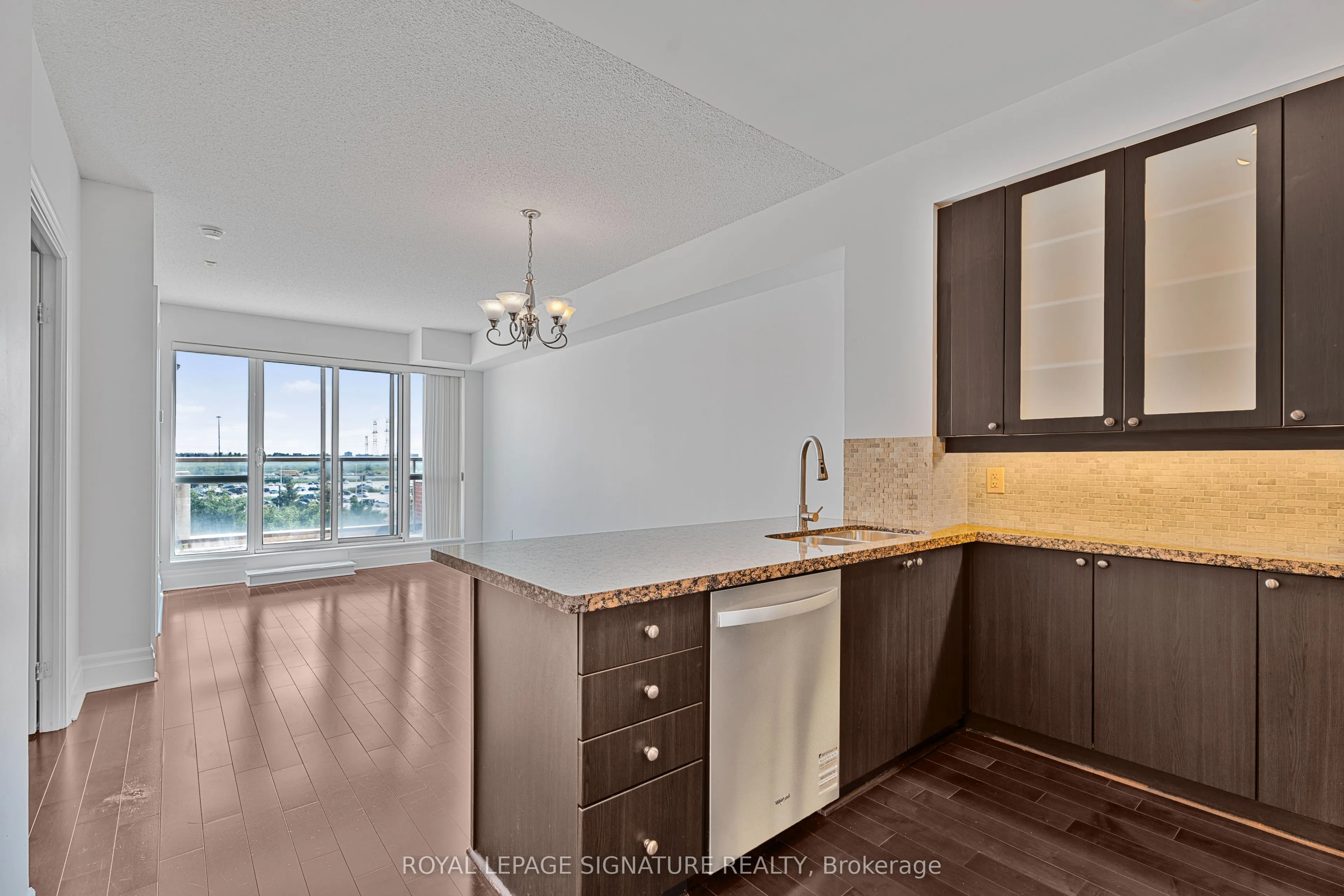 39 Upper Duke Crescent #408