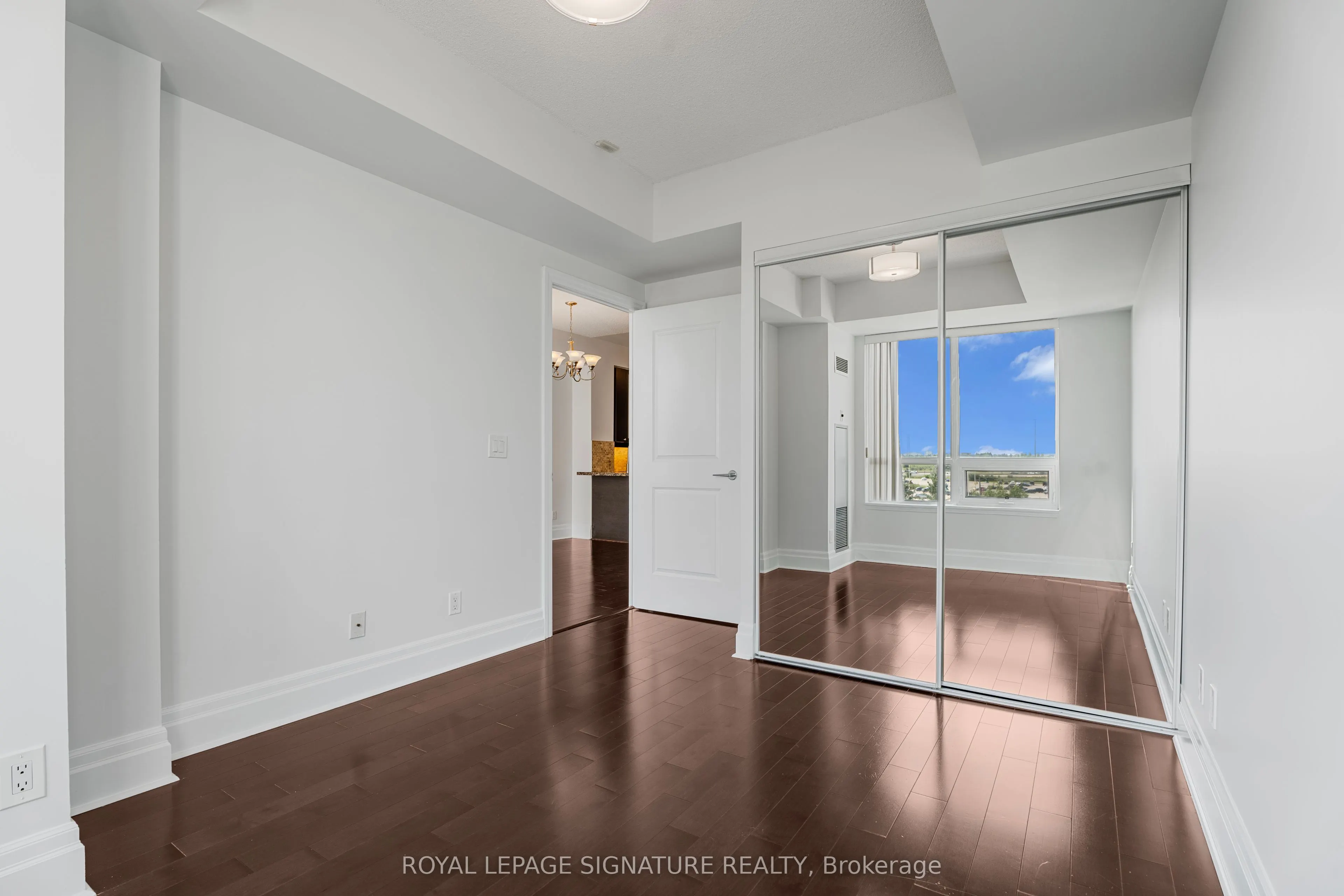 39 Upper Duke Crescent #408