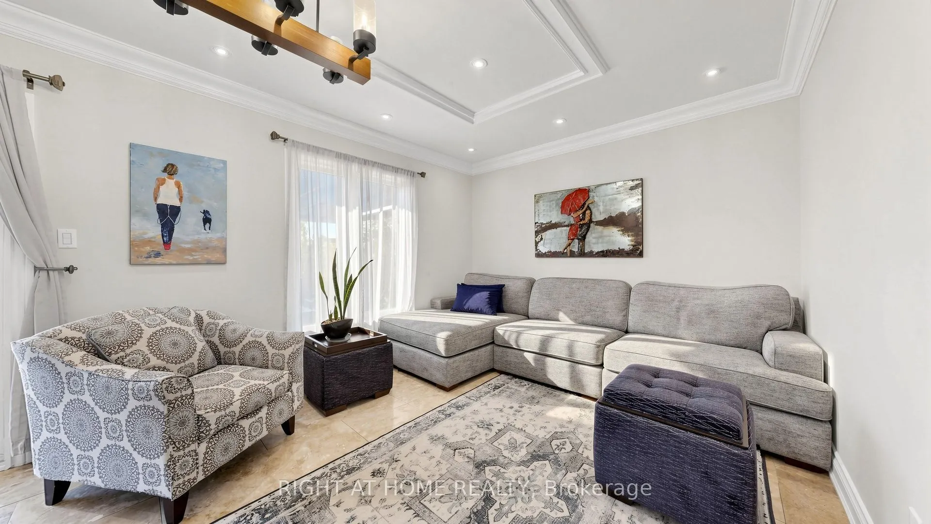 44 Robertson Close