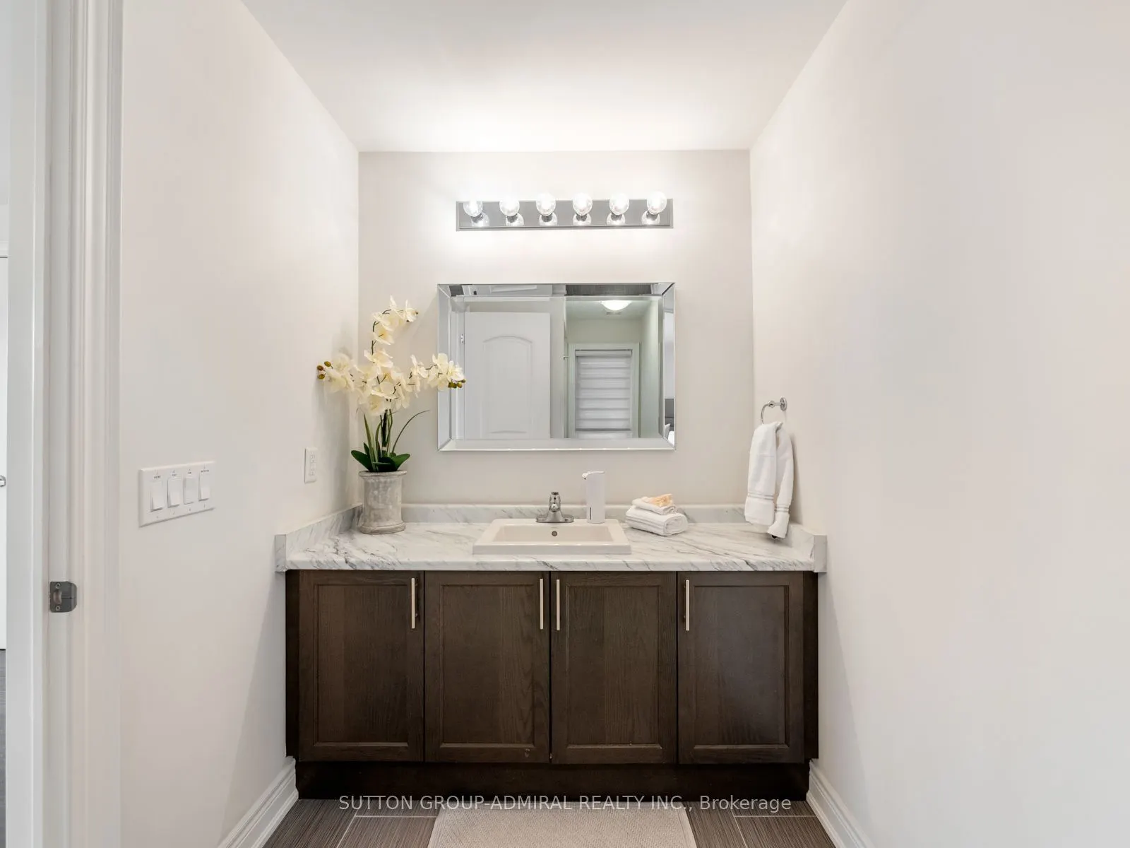 26 Blazing Star Street