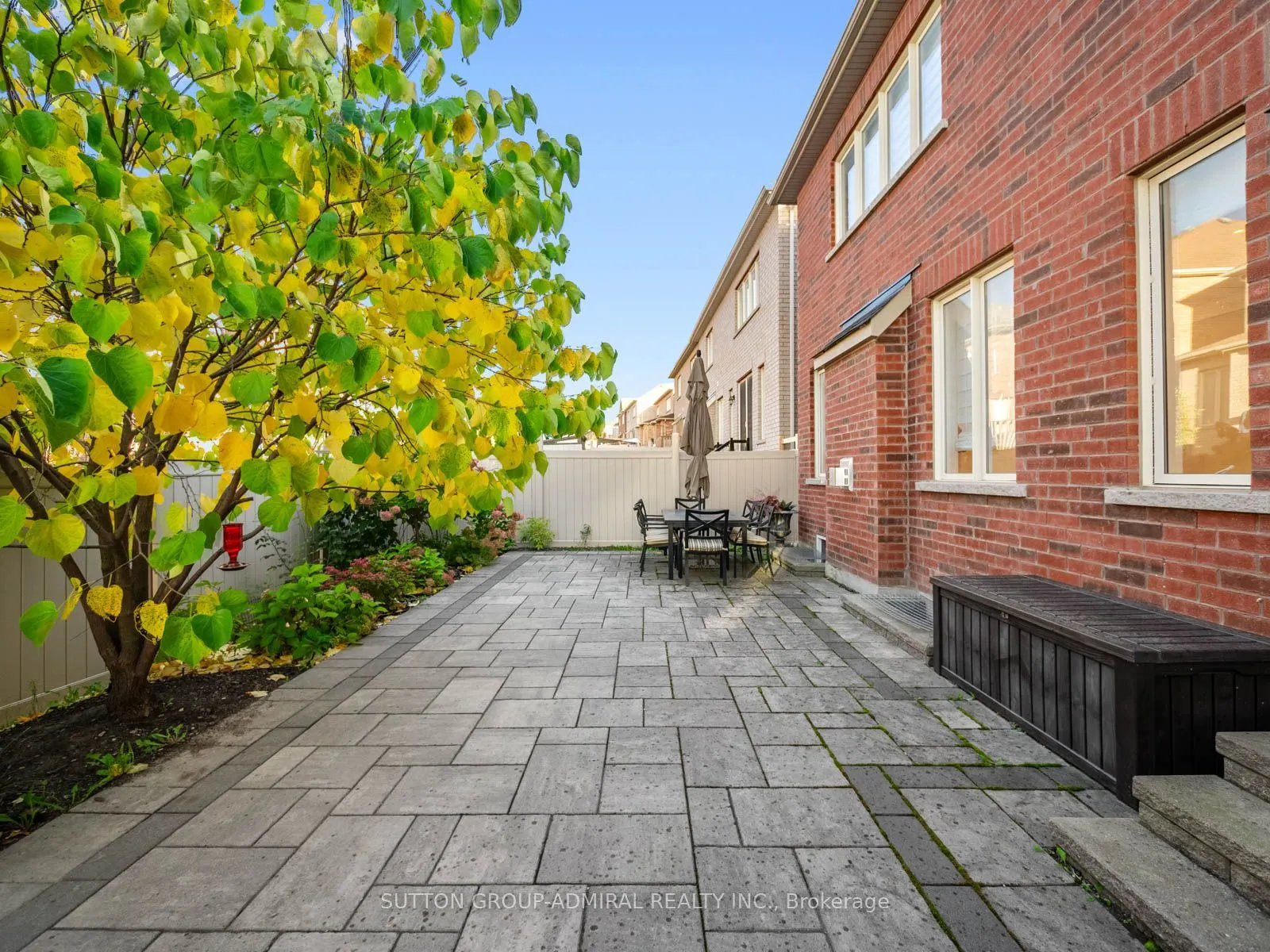 26 Blazing Star Street