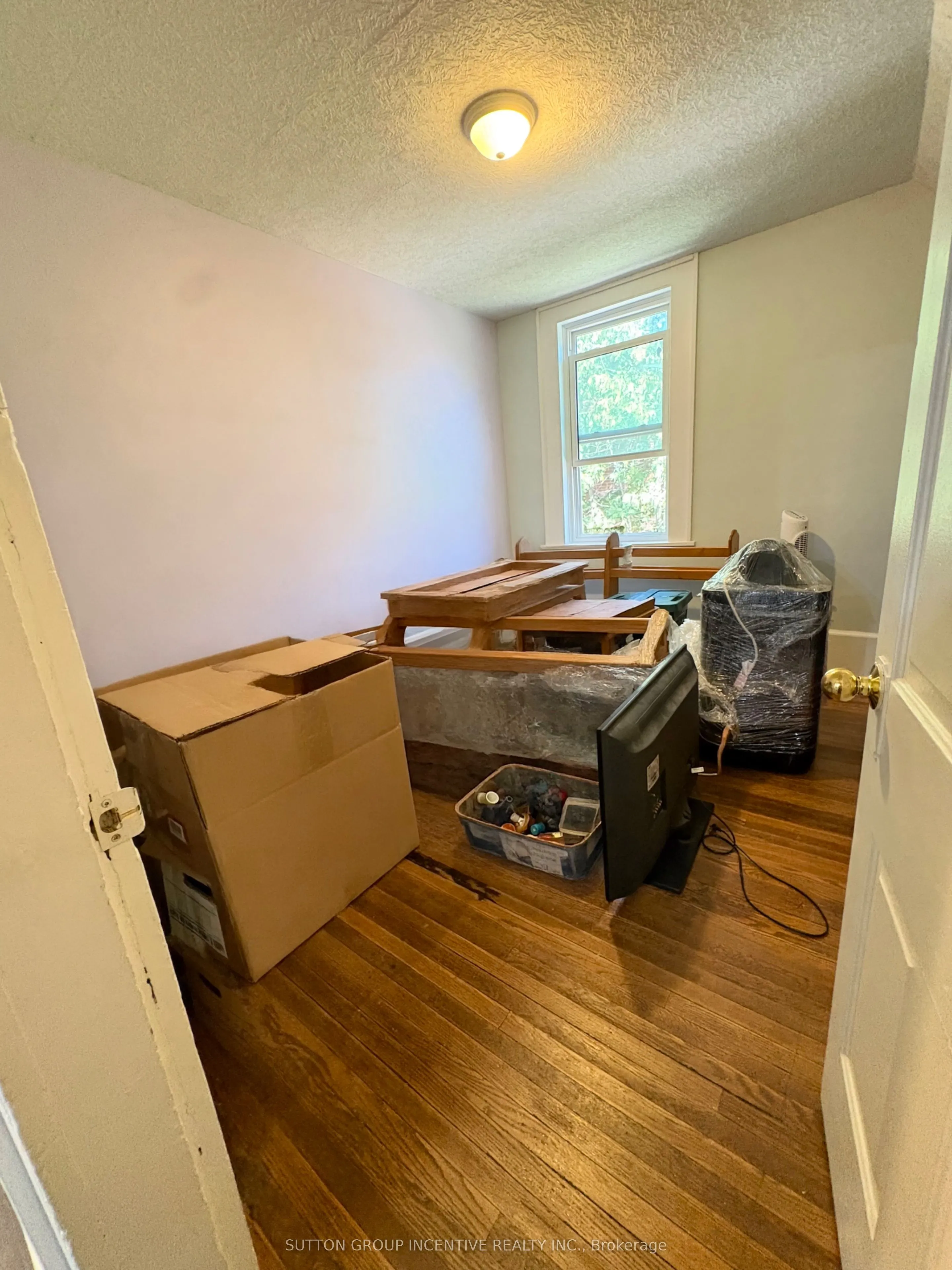 121 Main Street W ##3
