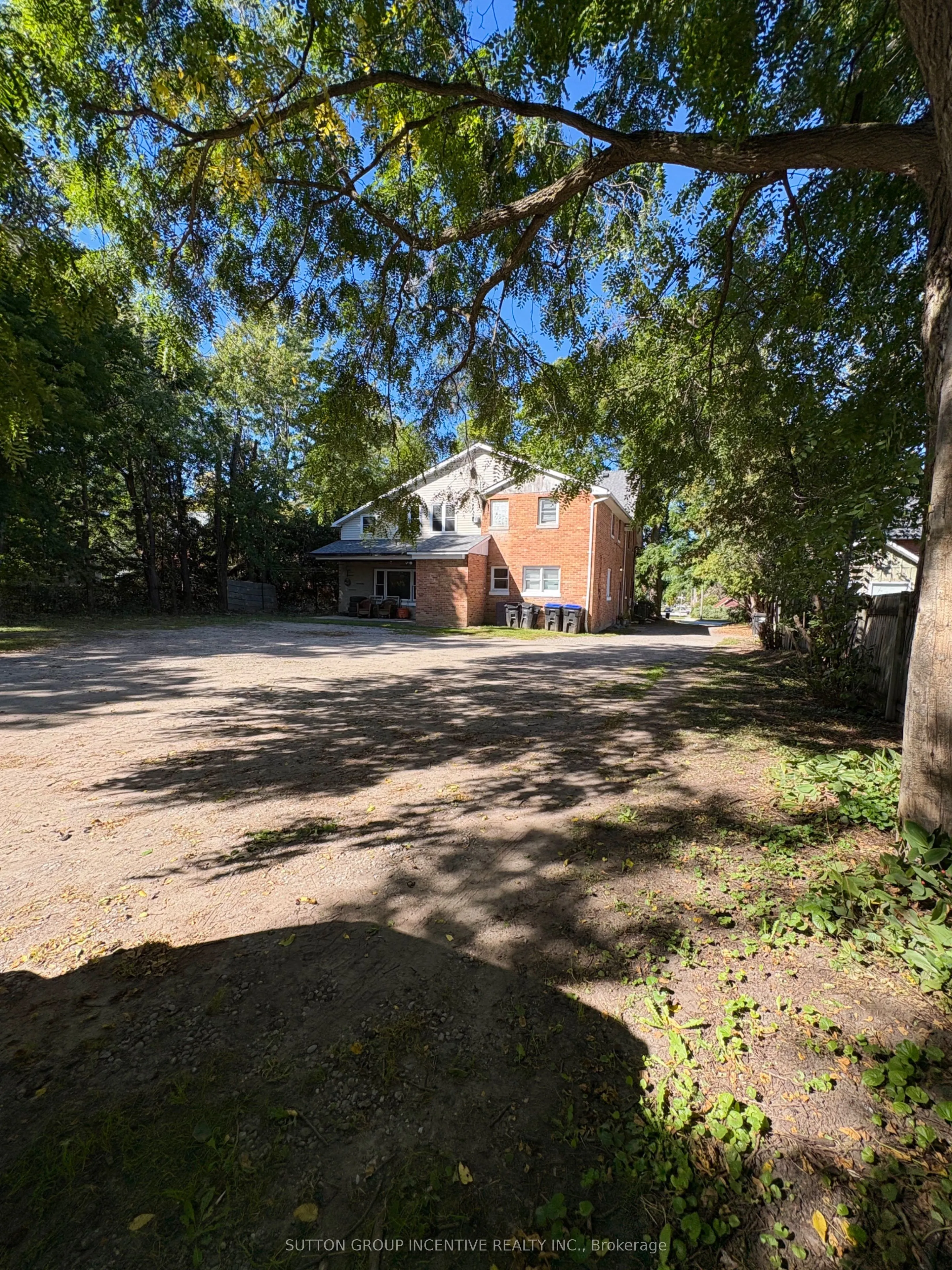 121 Main Street W ##3