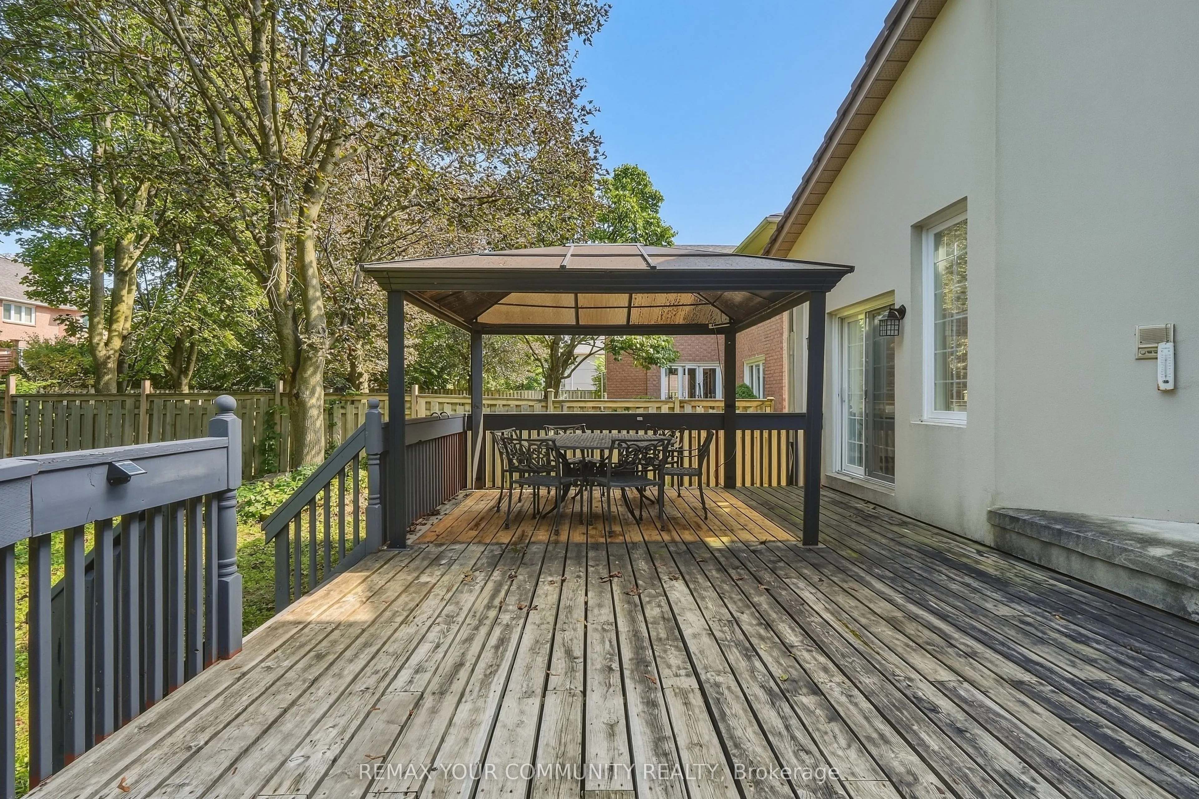 176 Old Surrey Lane