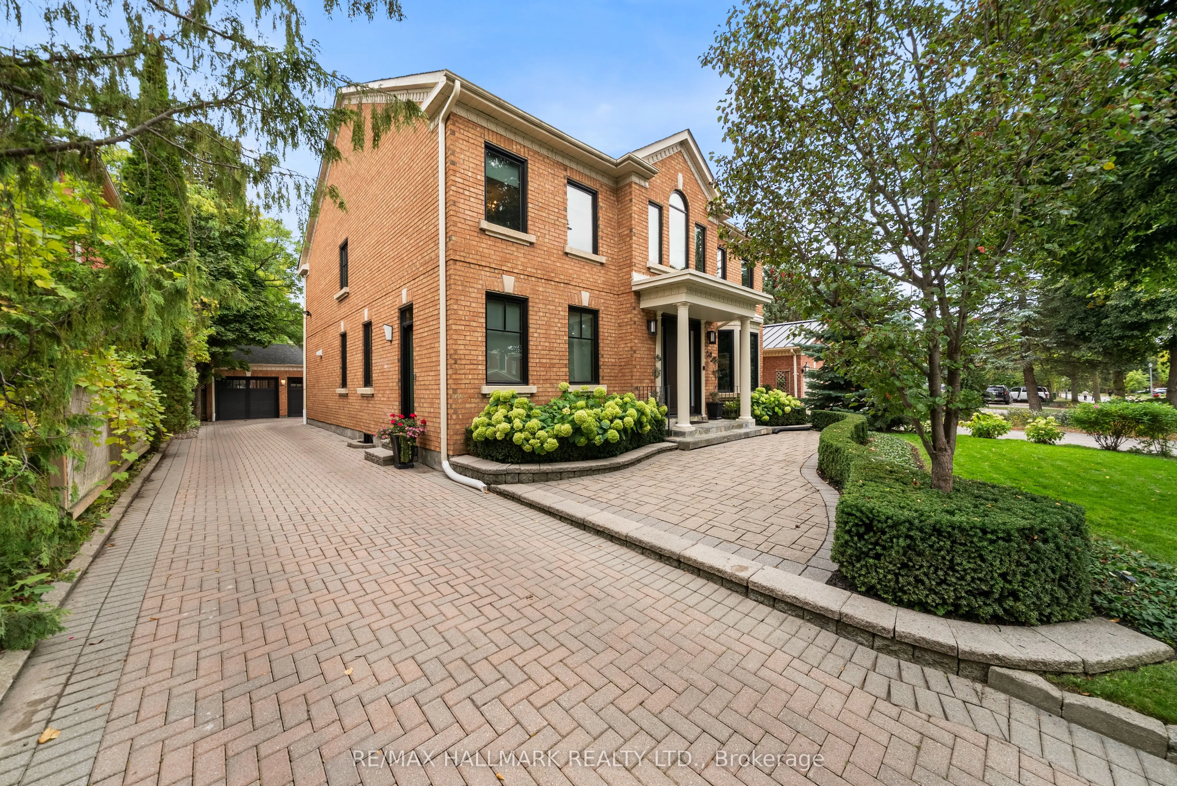 54 Theobalds Circle