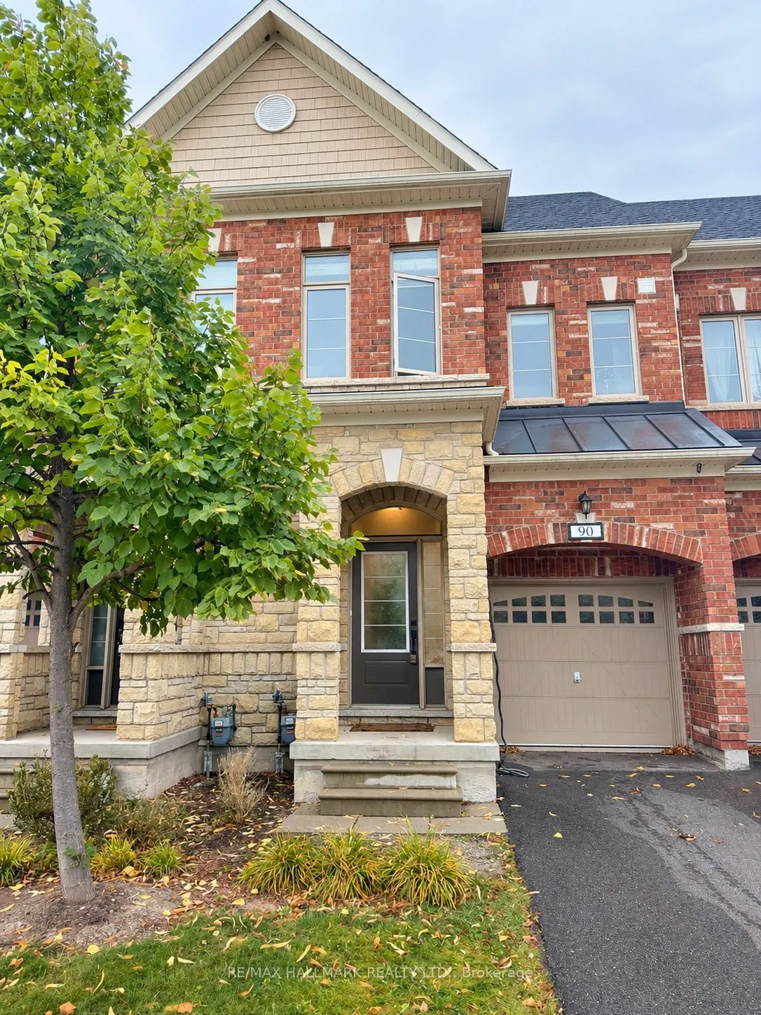 1331 Major Mackenzie Drive W #90