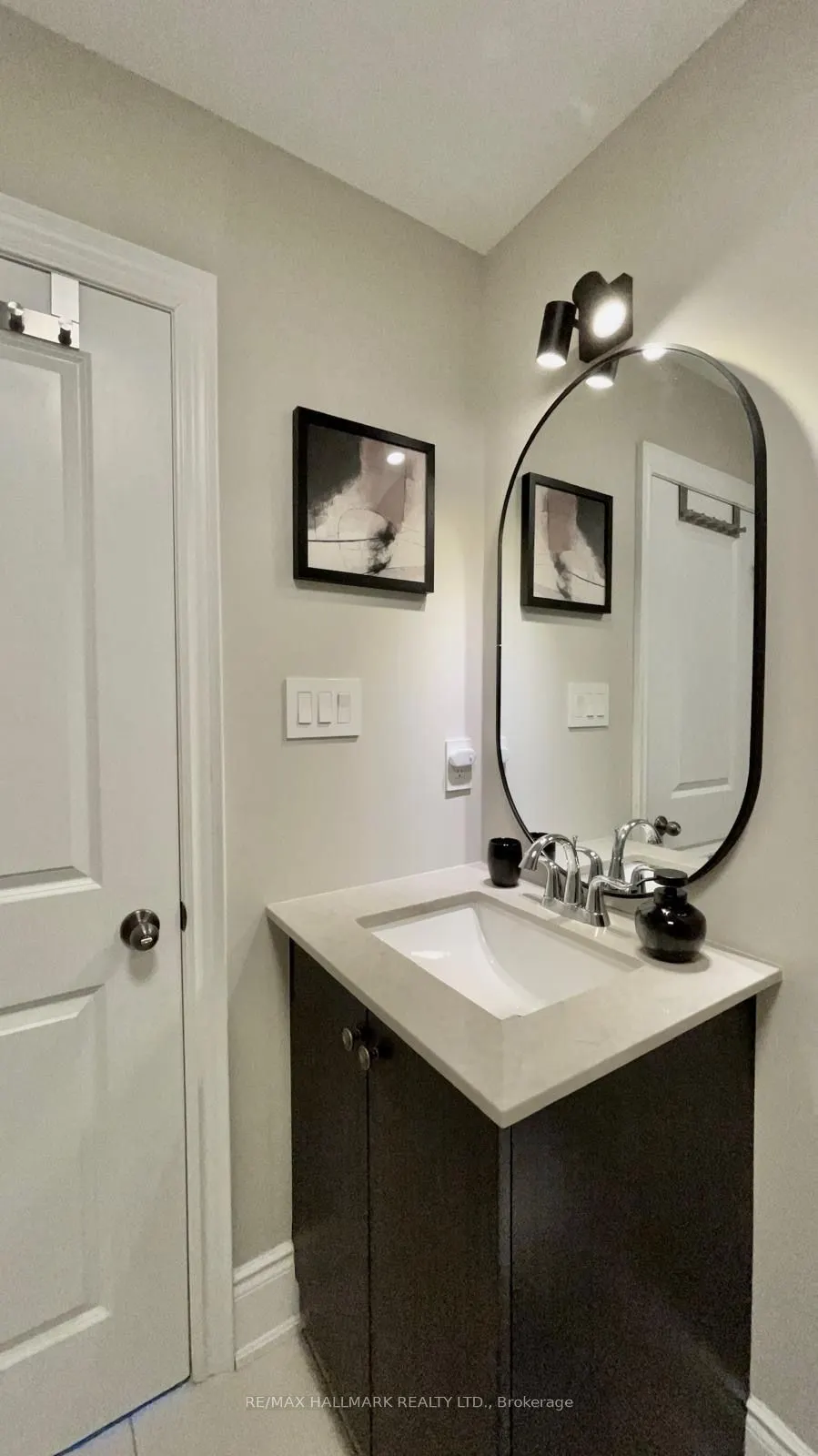 1331 Major Mackenzie Drive W #90
