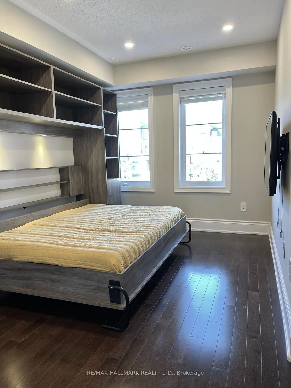 1331 Major Mackenzie Drive W #90