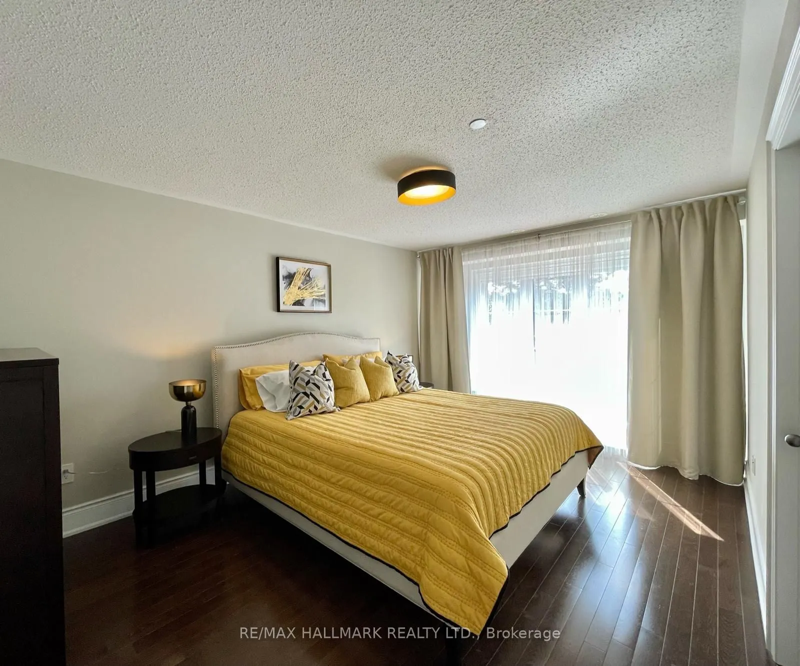 1331 Major Mackenzie Drive W #90