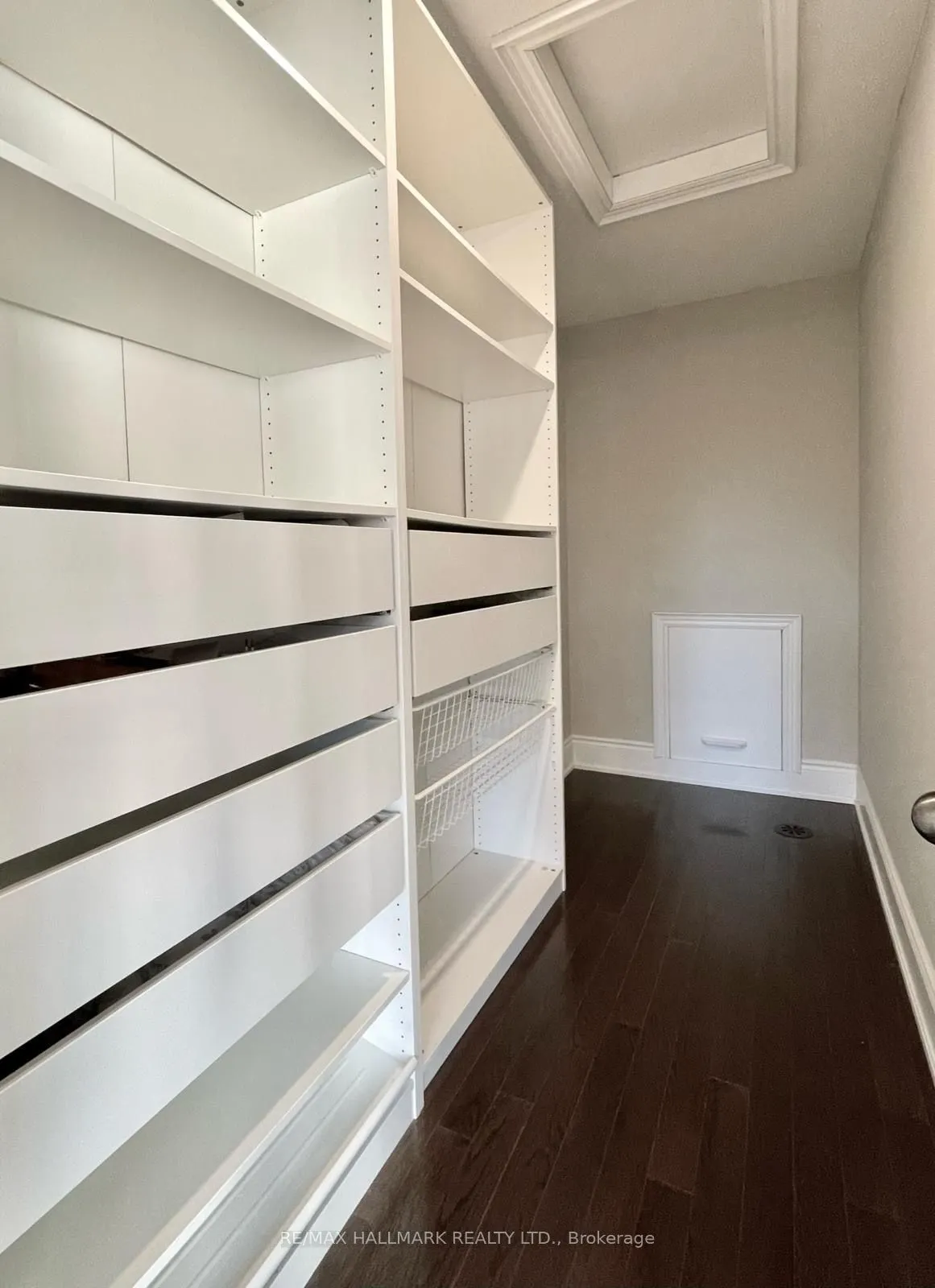 1331 Major Mackenzie Drive W #90