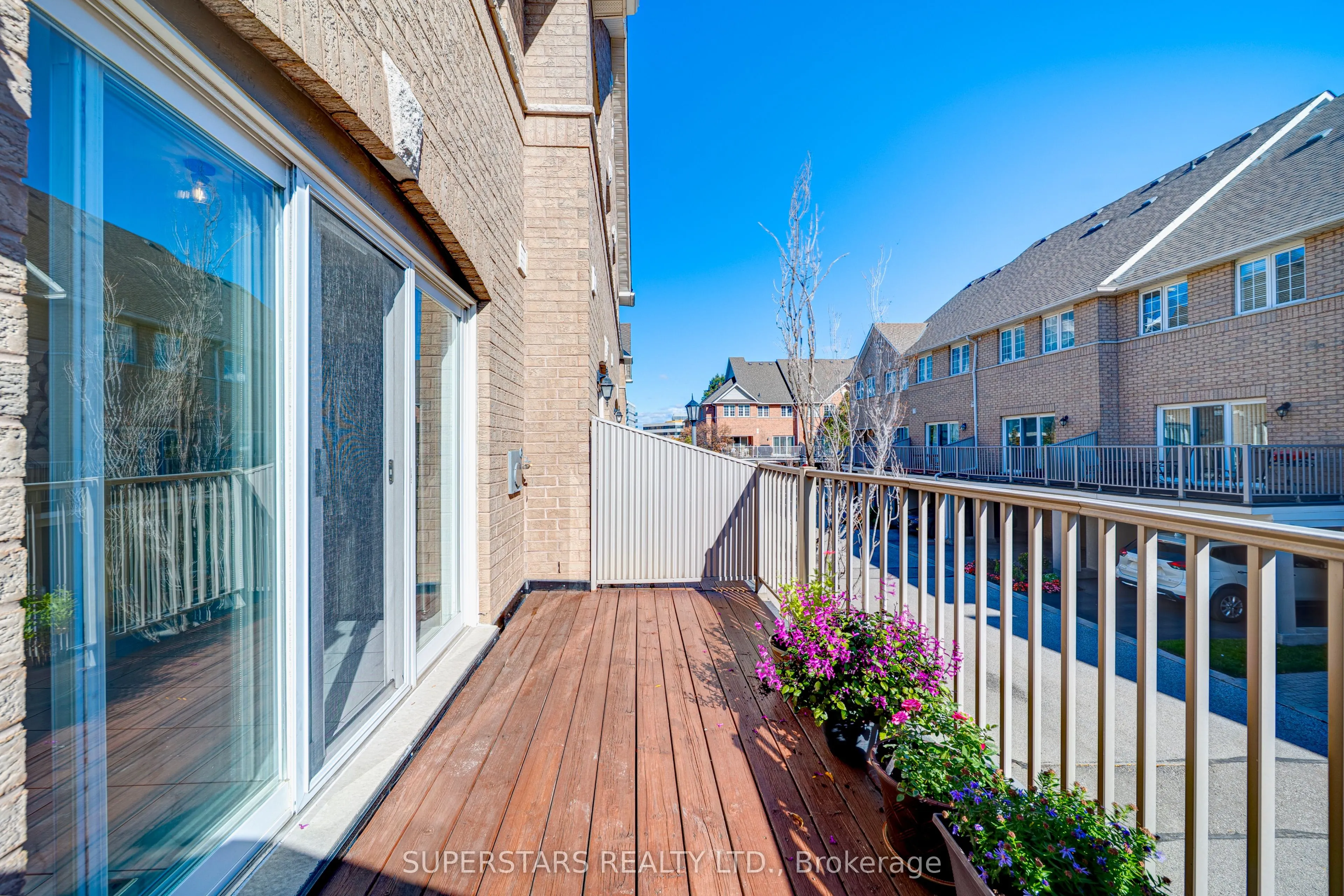 23 Observatory Lane #26
