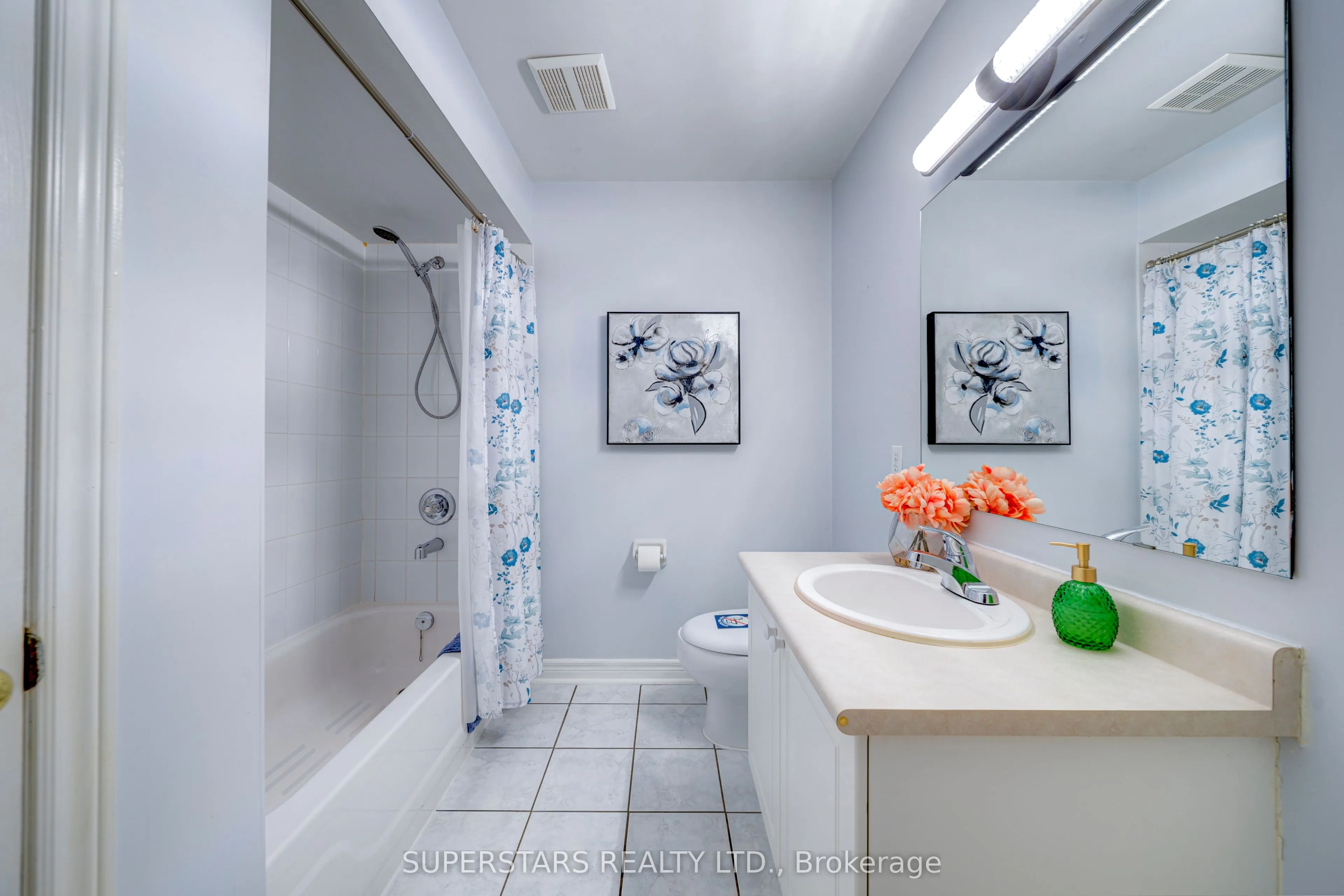 23 Observatory Lane #26