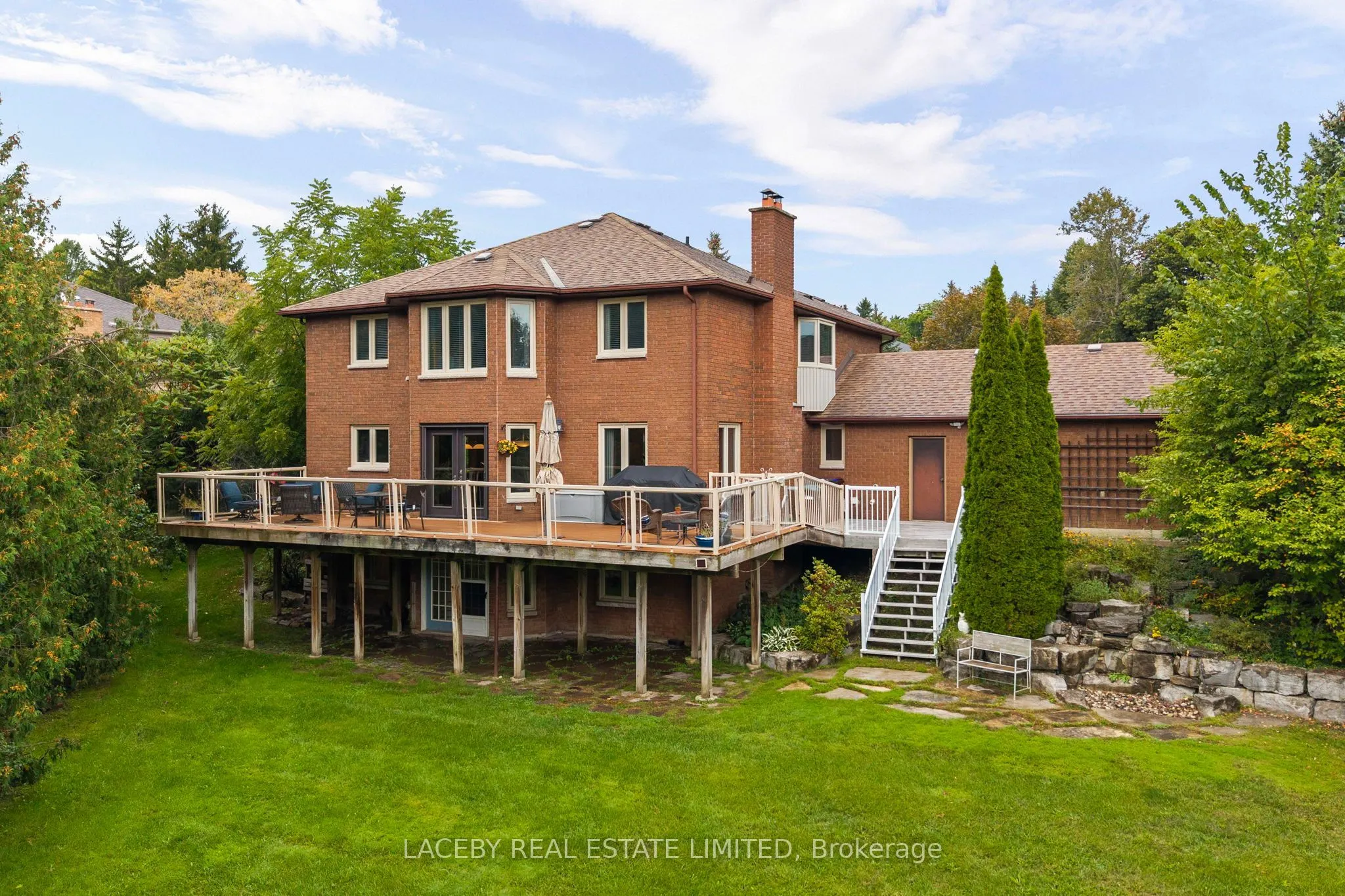 19 Grandview Crescent