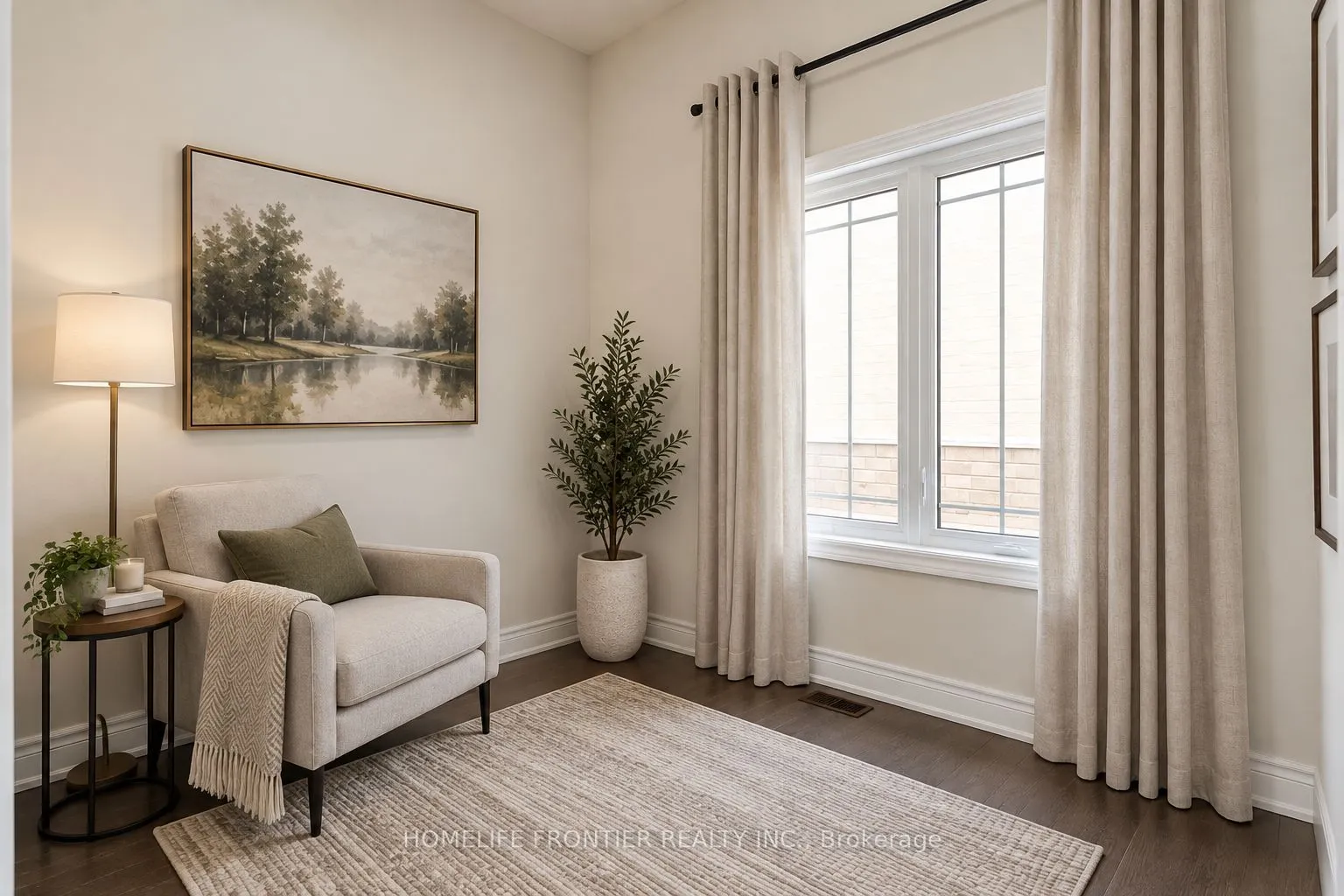 135 Ross Vennare Crescent