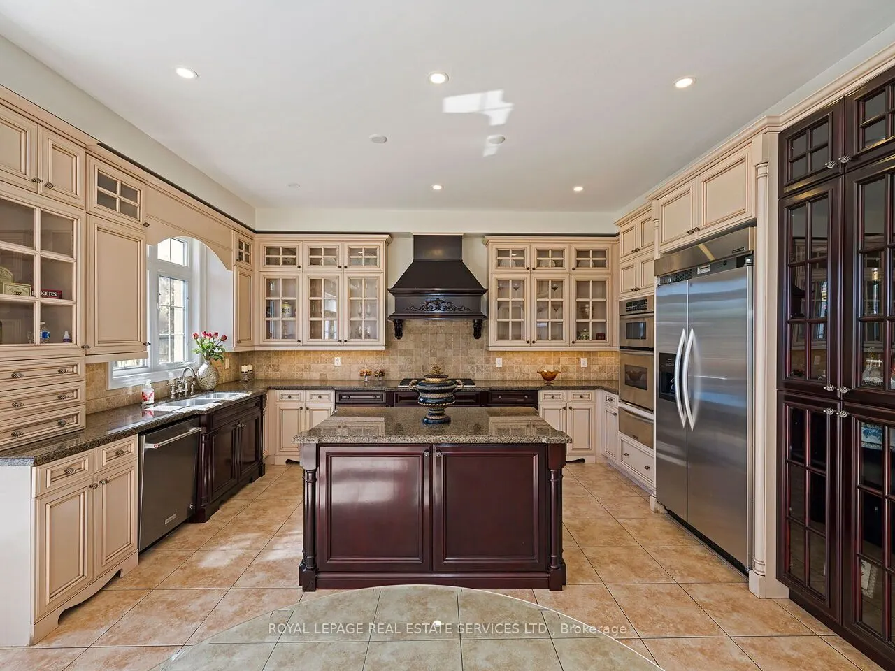 11 Beauvista Court