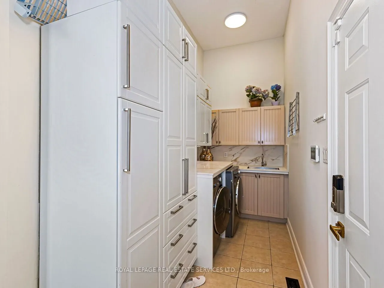 11 Beauvista Court