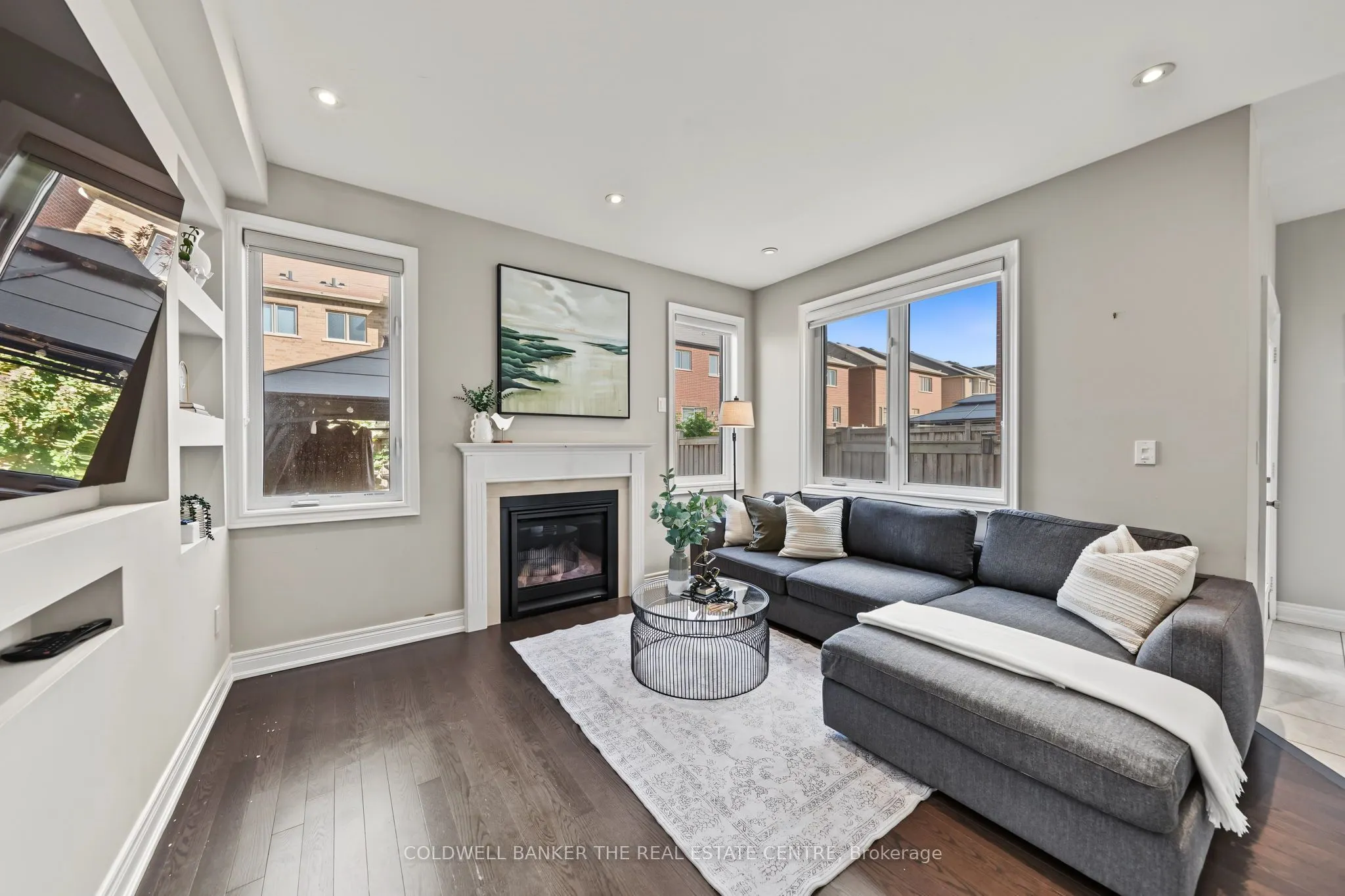 705 Yarfield Crescent