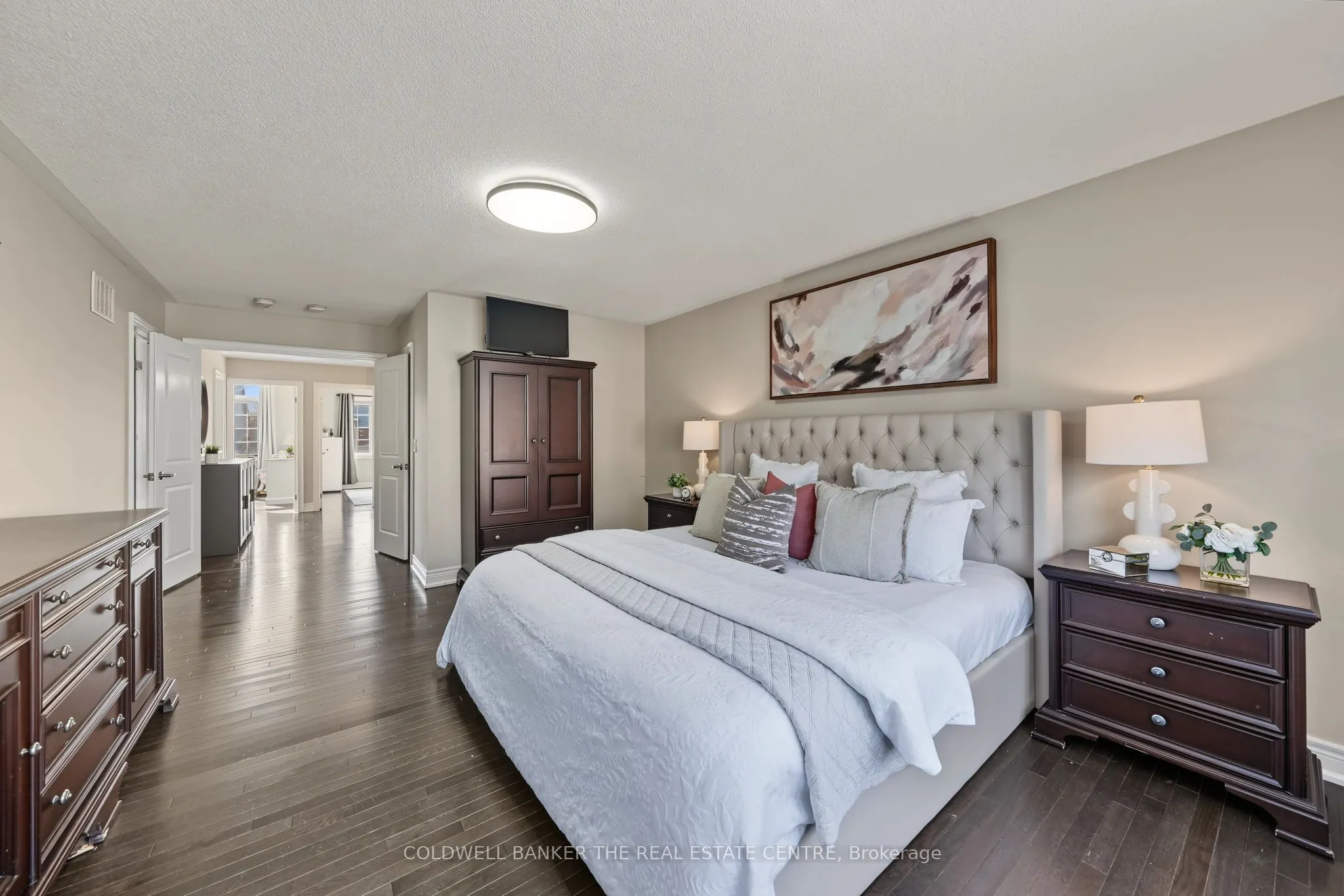 705 Yarfield Crescent