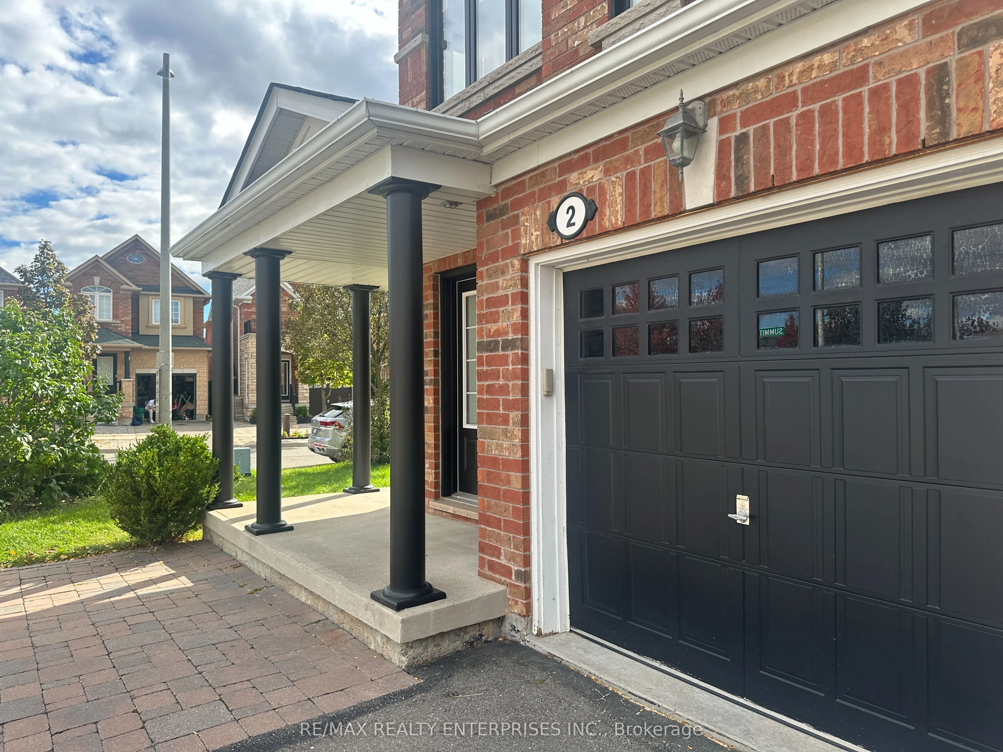 2 Summit Drive