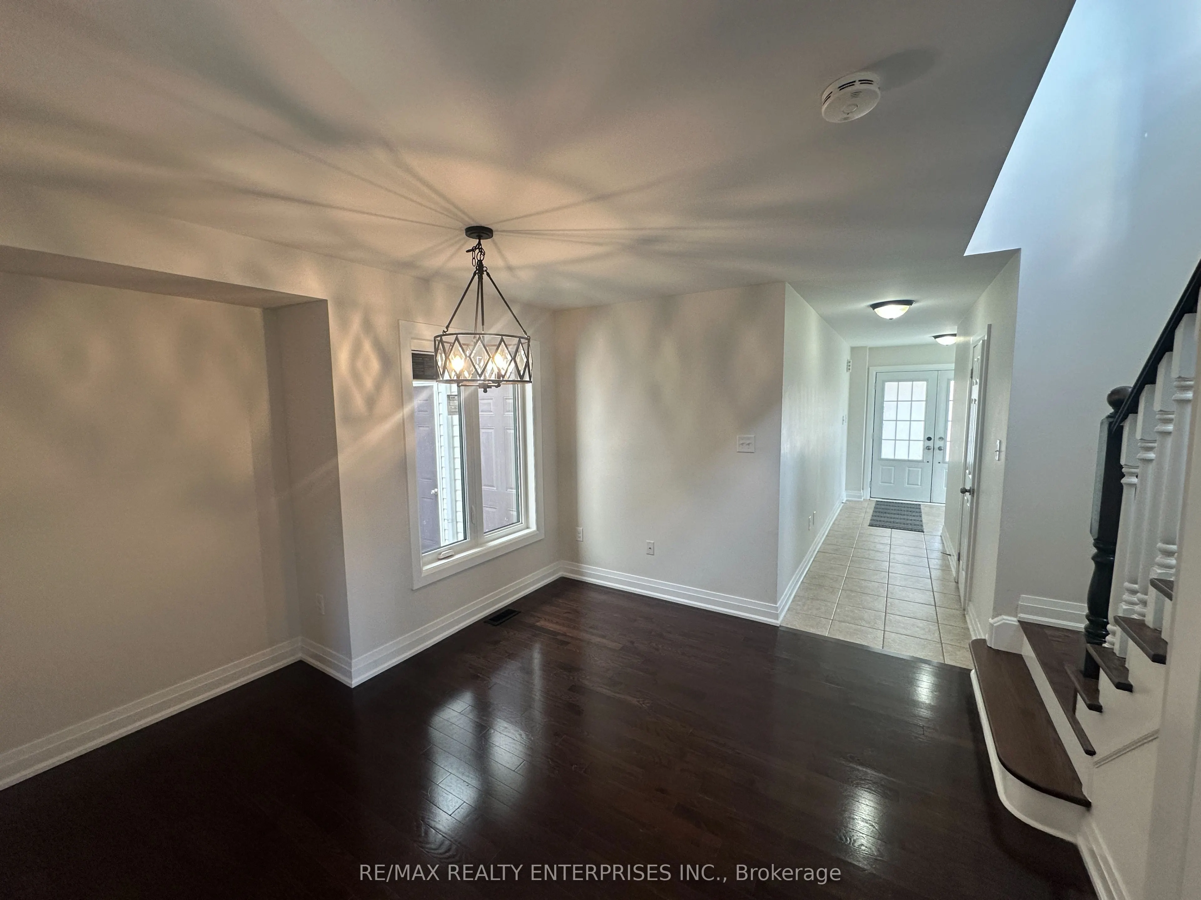 2 Summit Drive