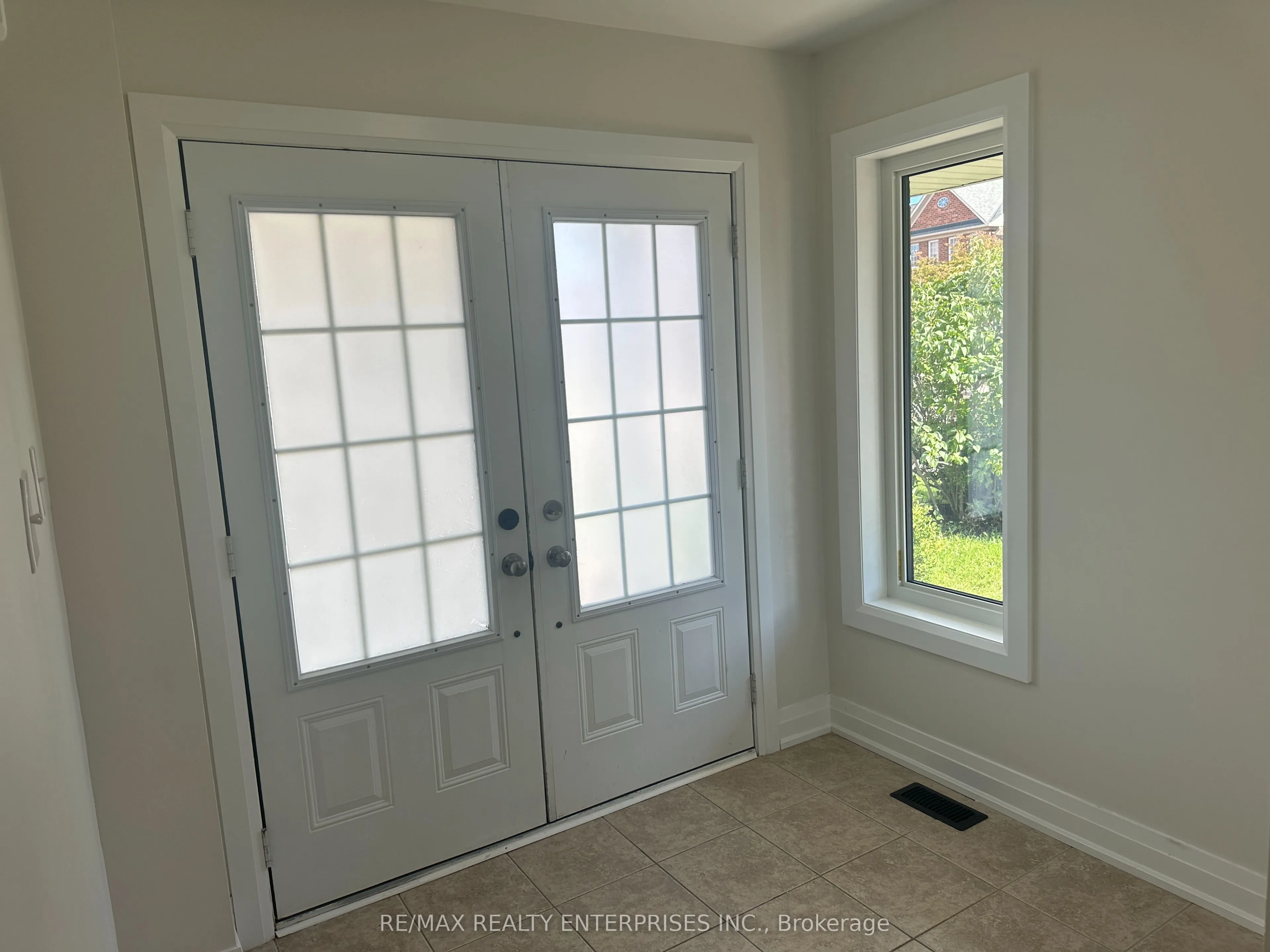 2 Summit Drive