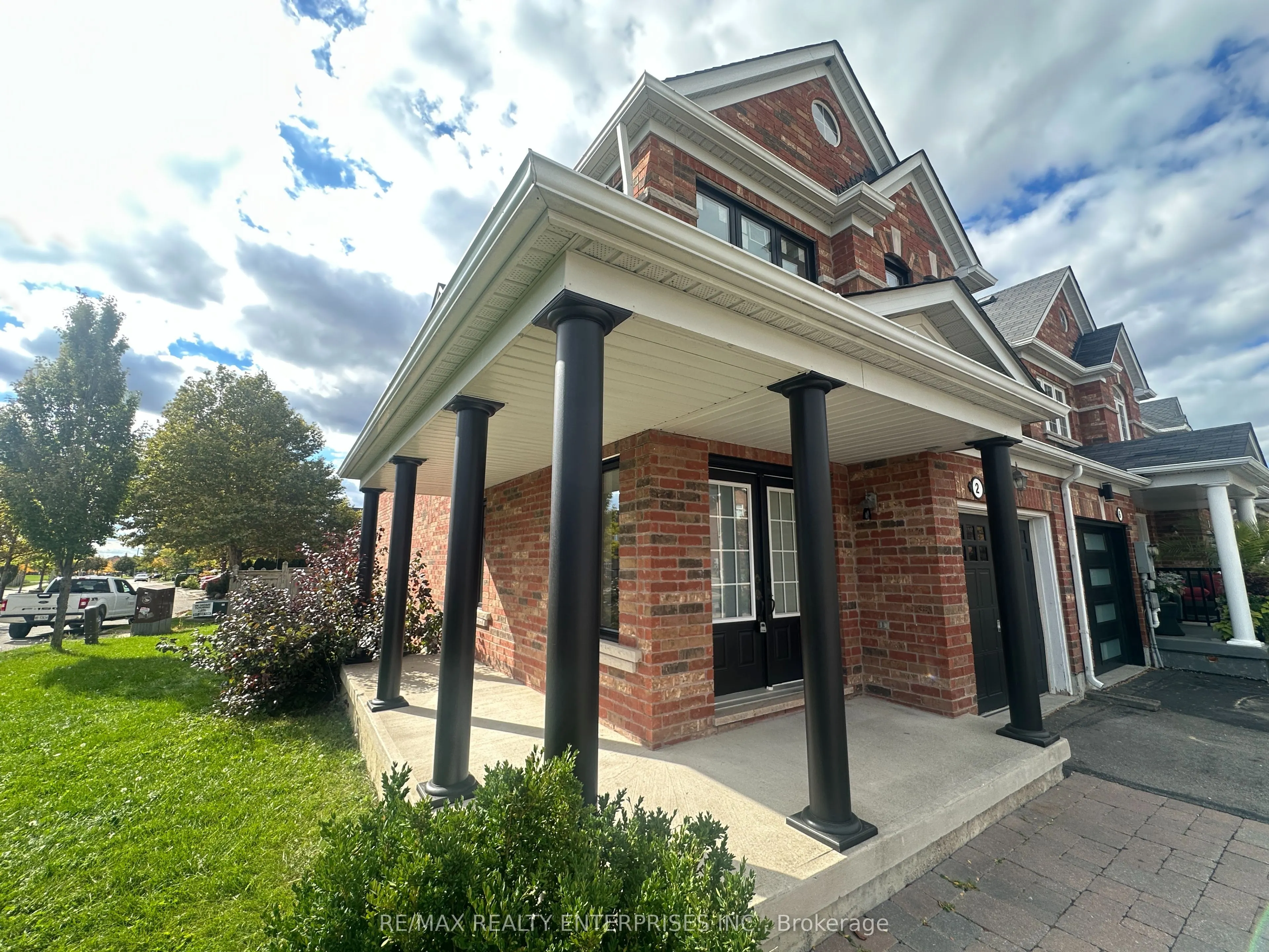 2 Summit Drive