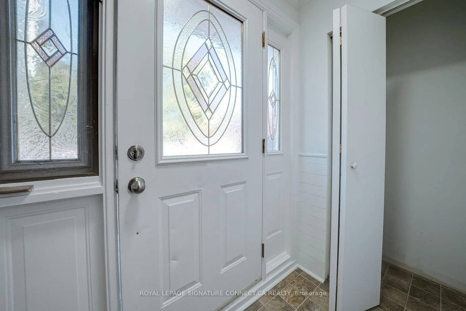 166 Cherrywood Drive #Upper Level