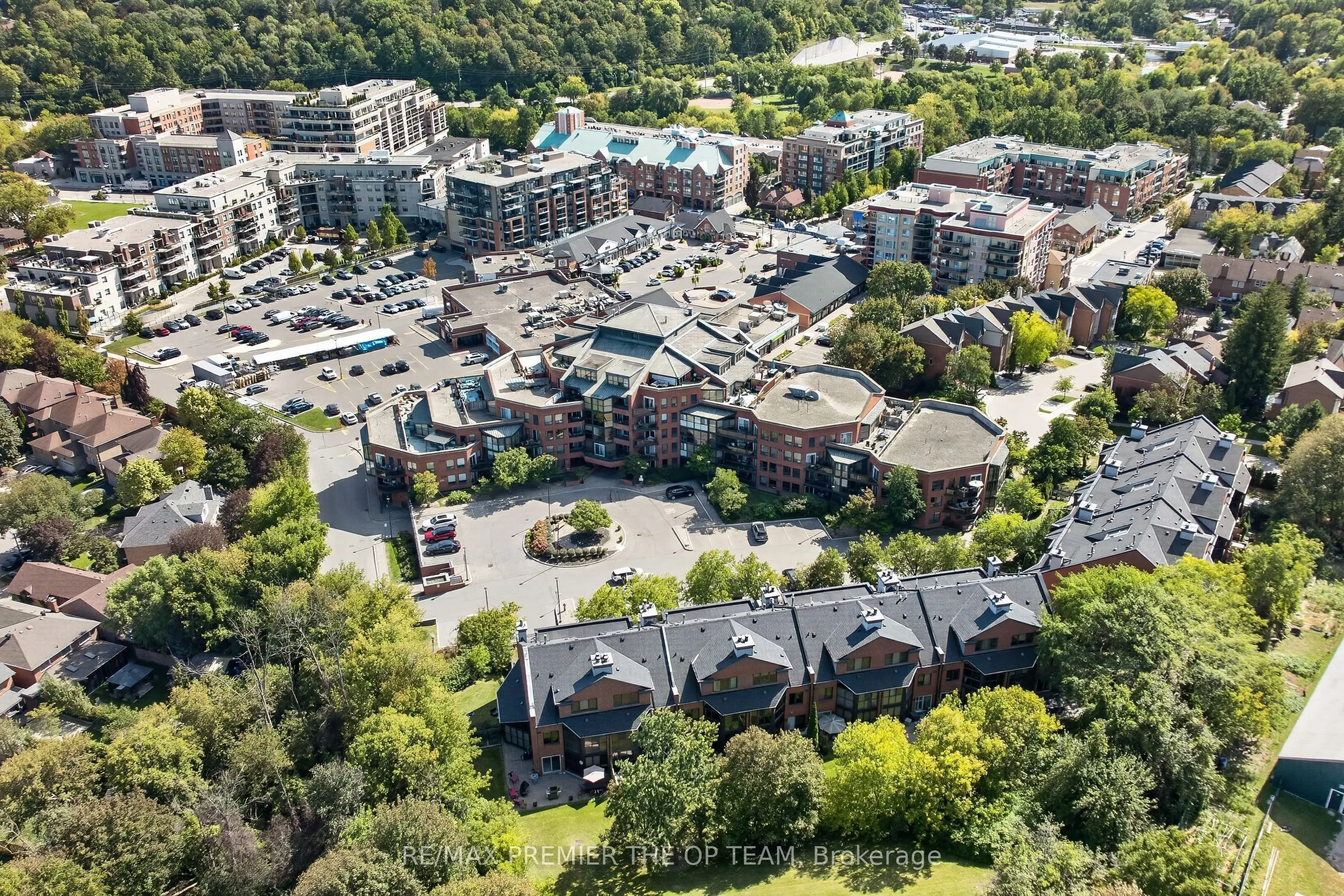 100 Arbors Lane #404