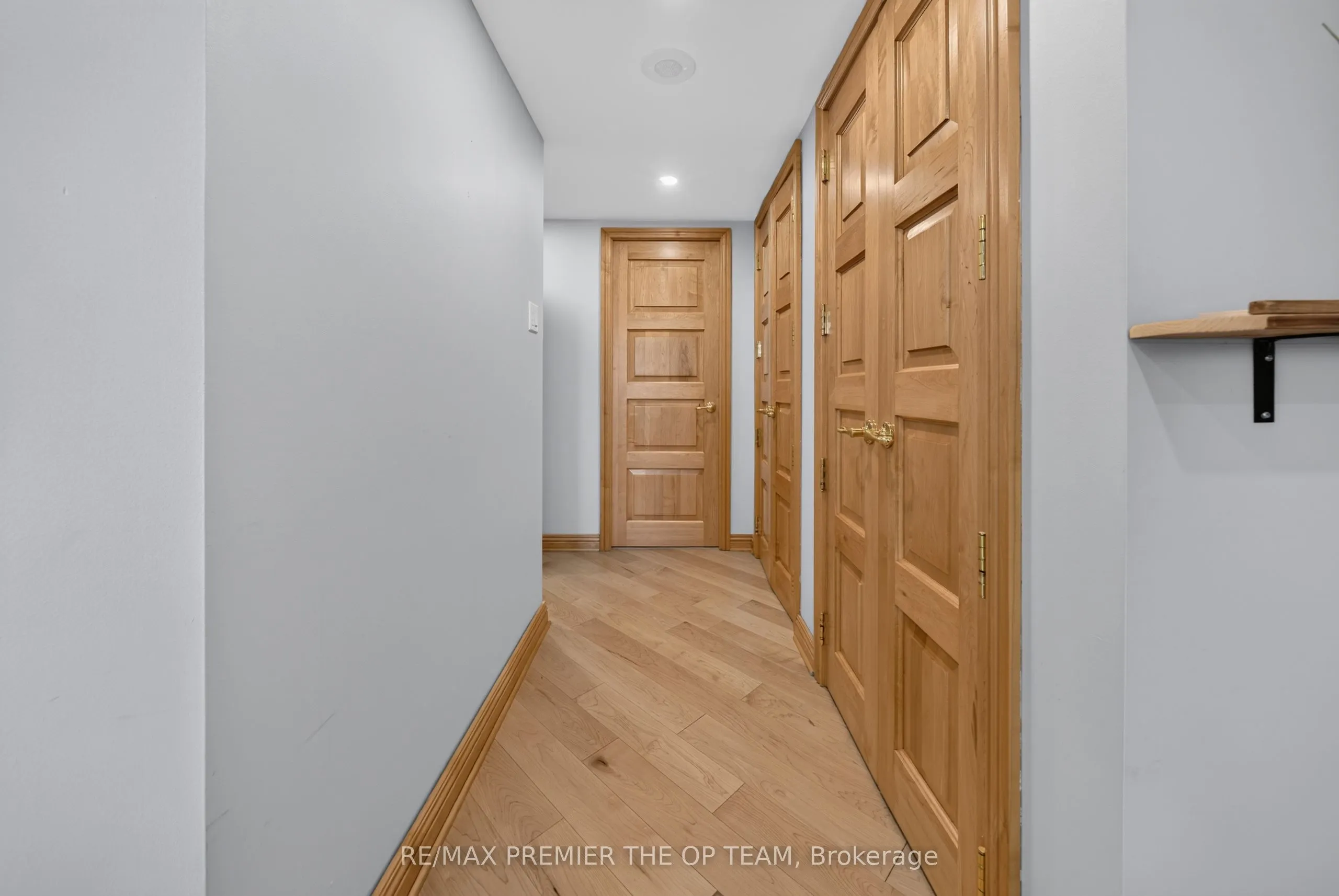 100 Arbors Lane #404