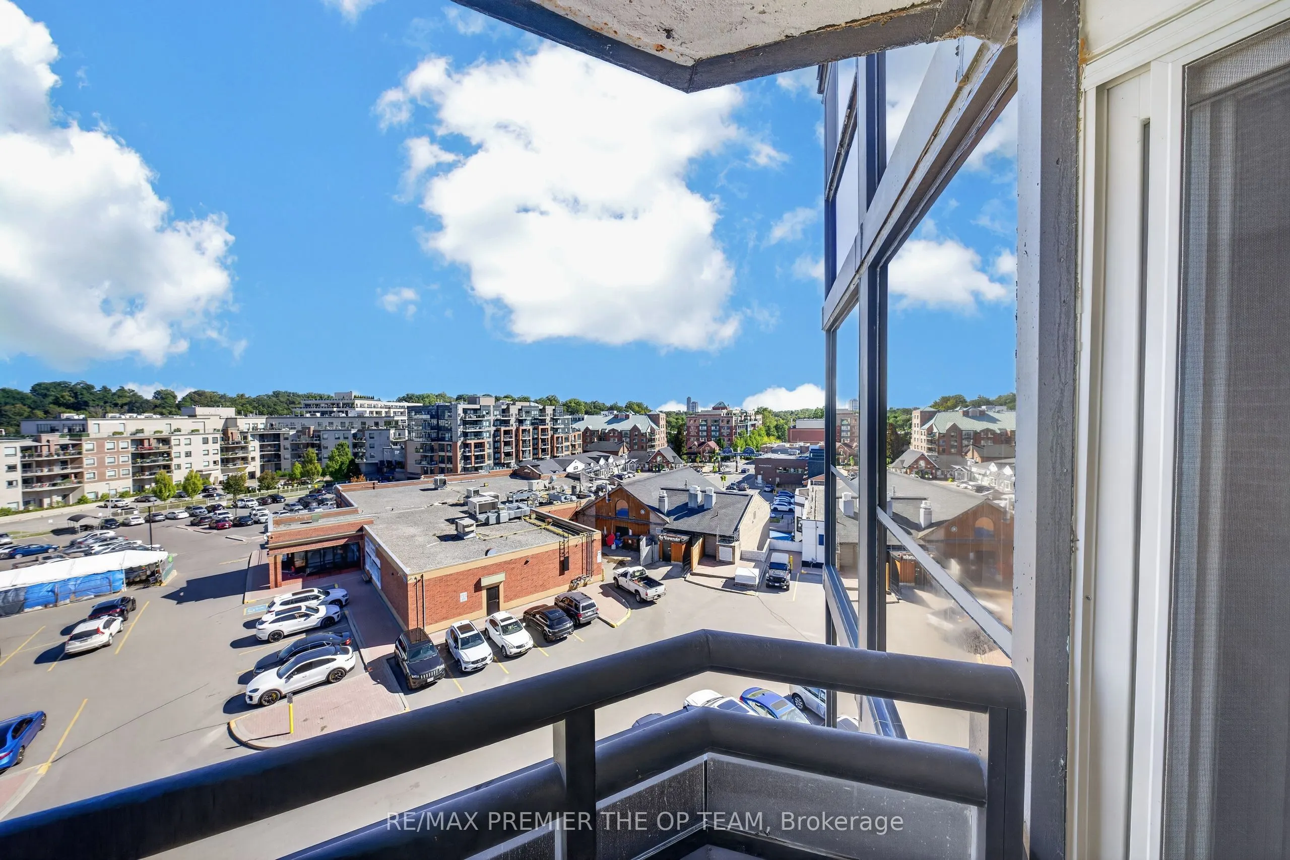 100 Arbors Lane #404