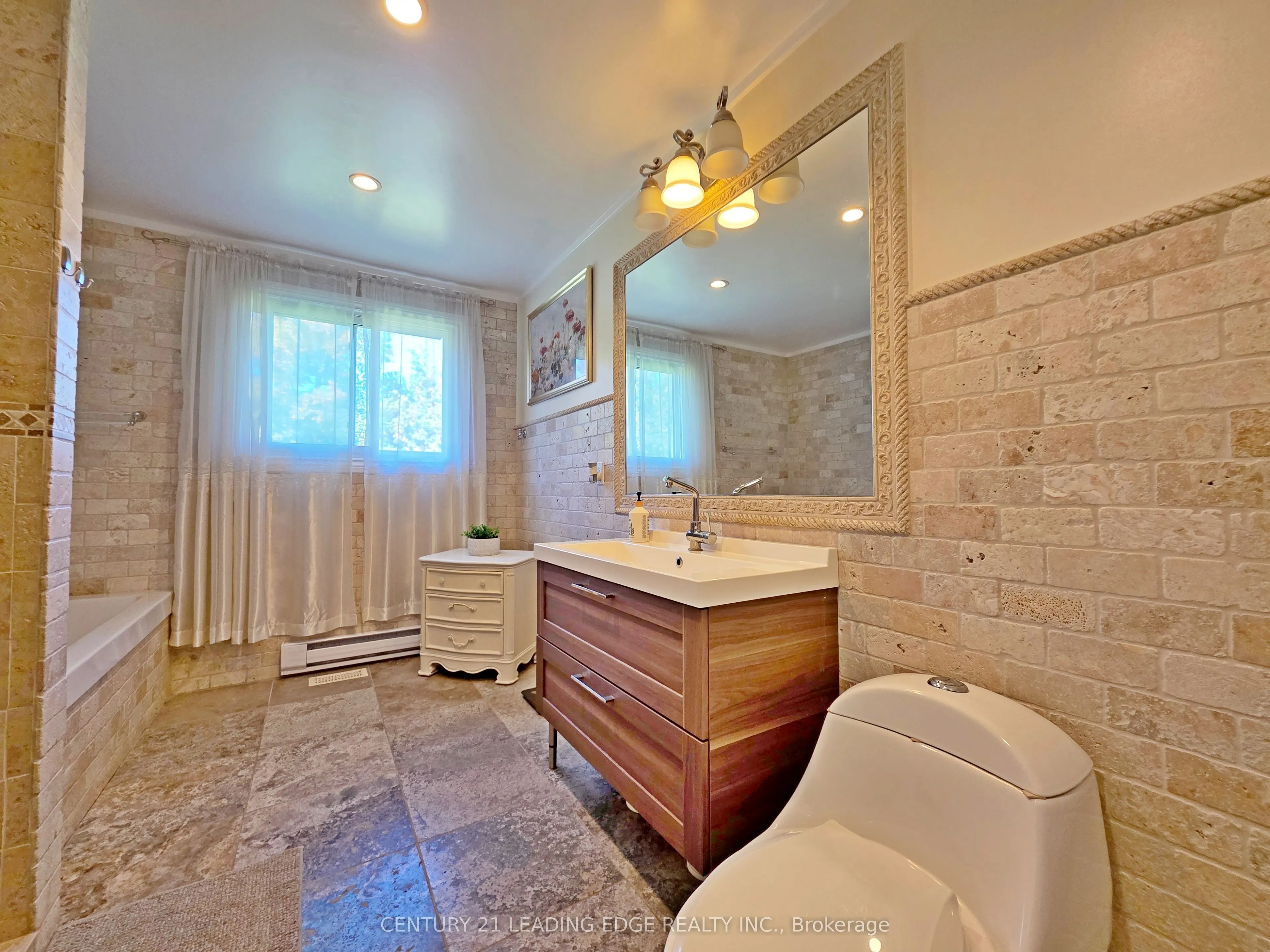 11 Brule Lakeway