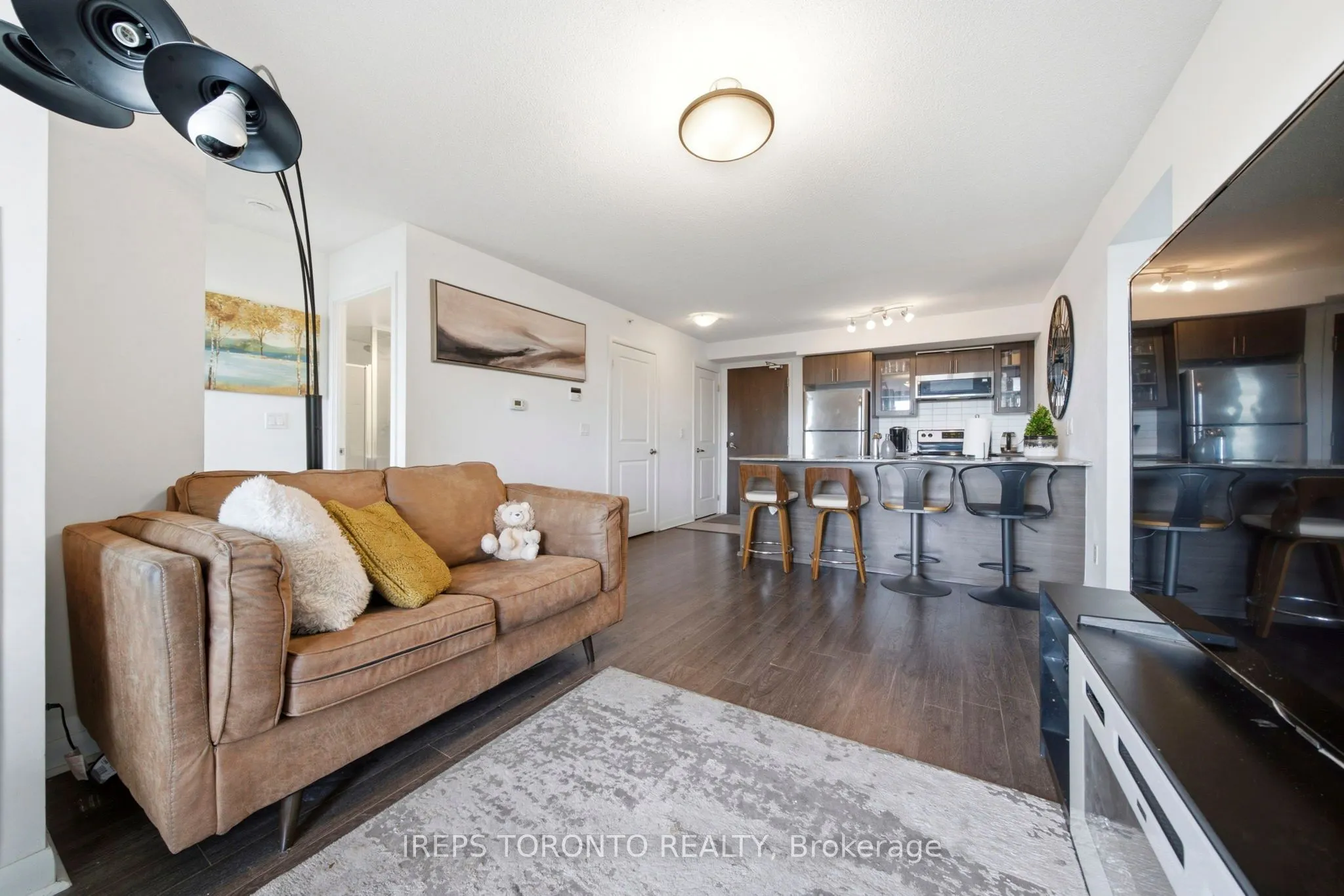 75 Norman Bethune Avenue #209