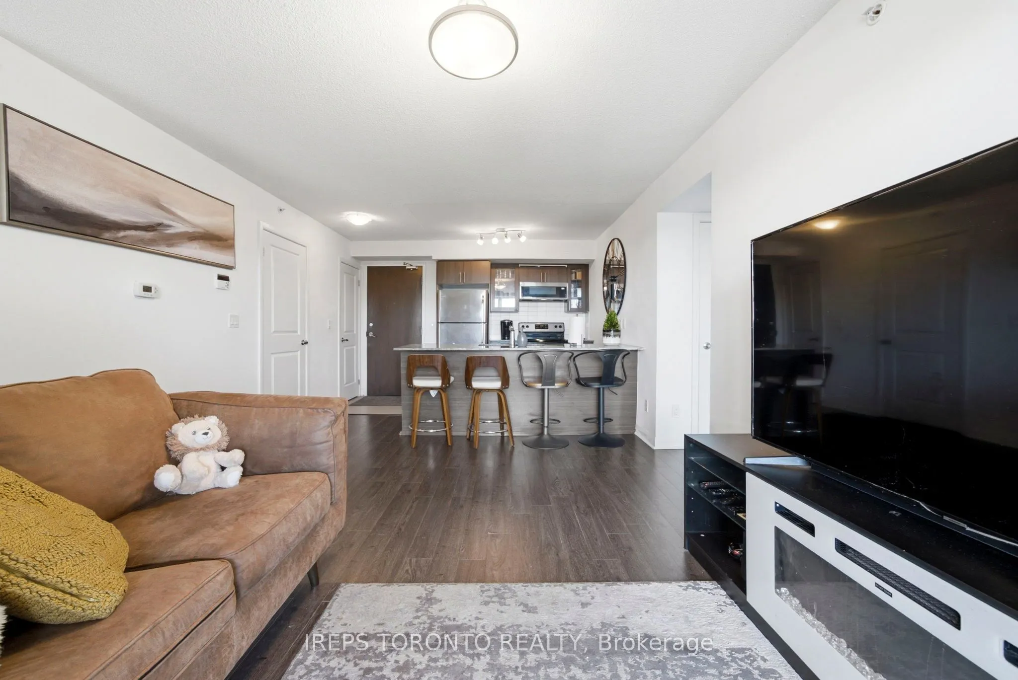 75 Norman Bethune Avenue #209