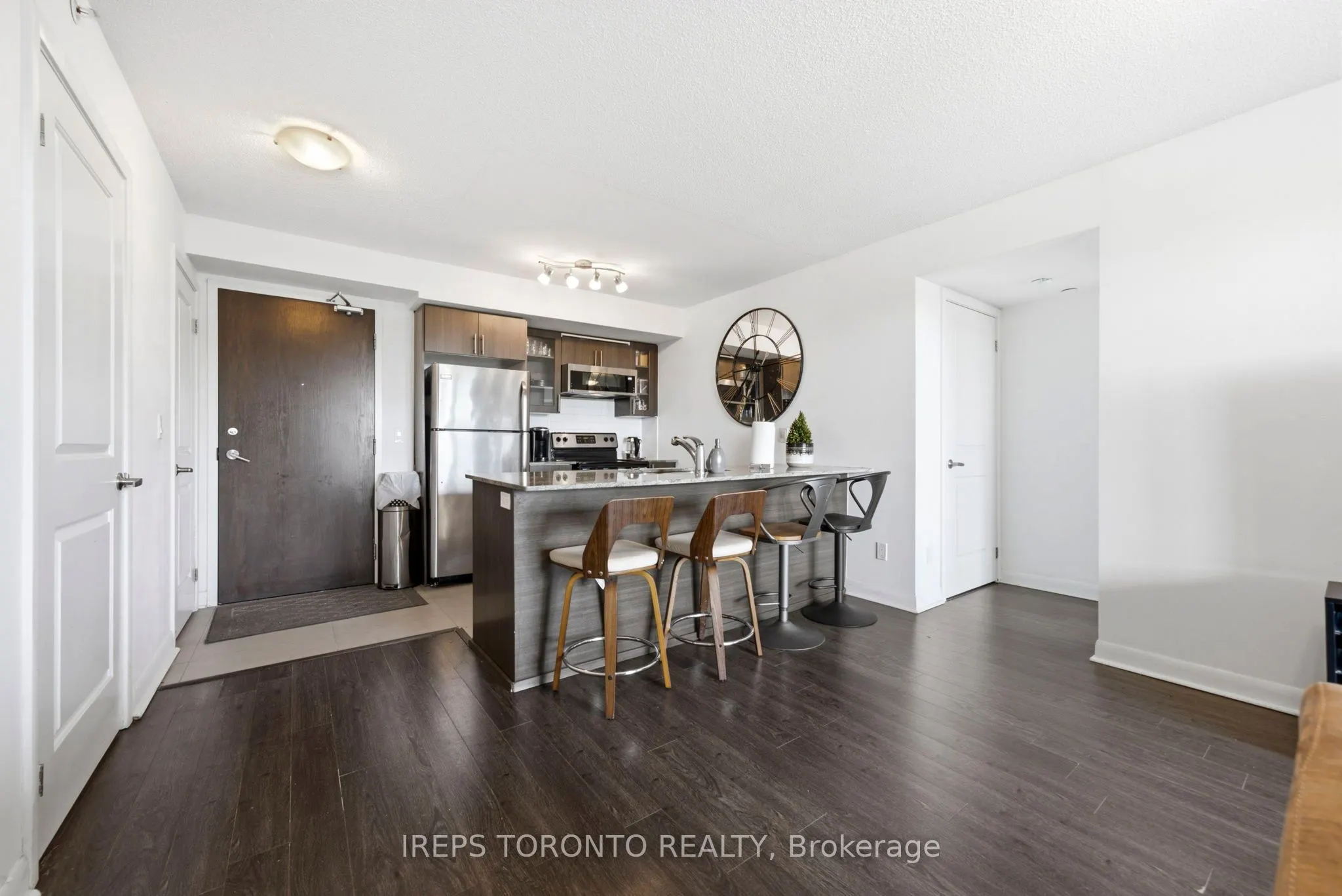 75 Norman Bethune Avenue #209