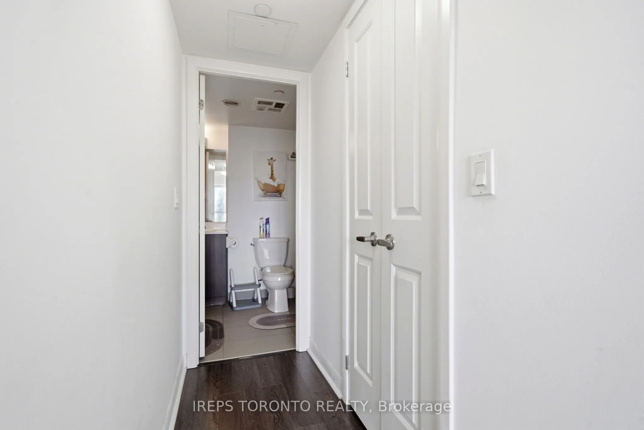 75 Norman Bethune Avenue #209