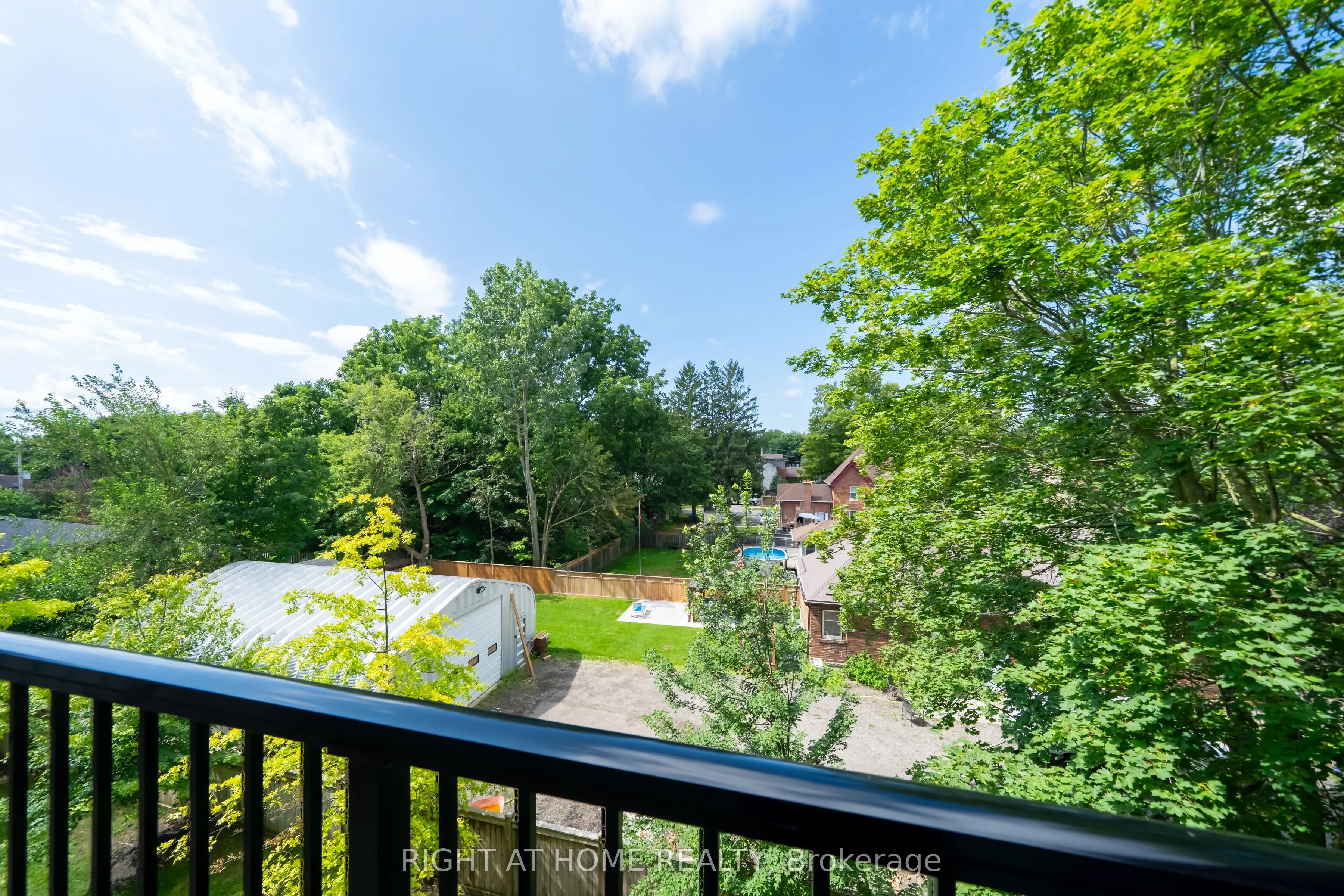 157 Wellington Street E #304