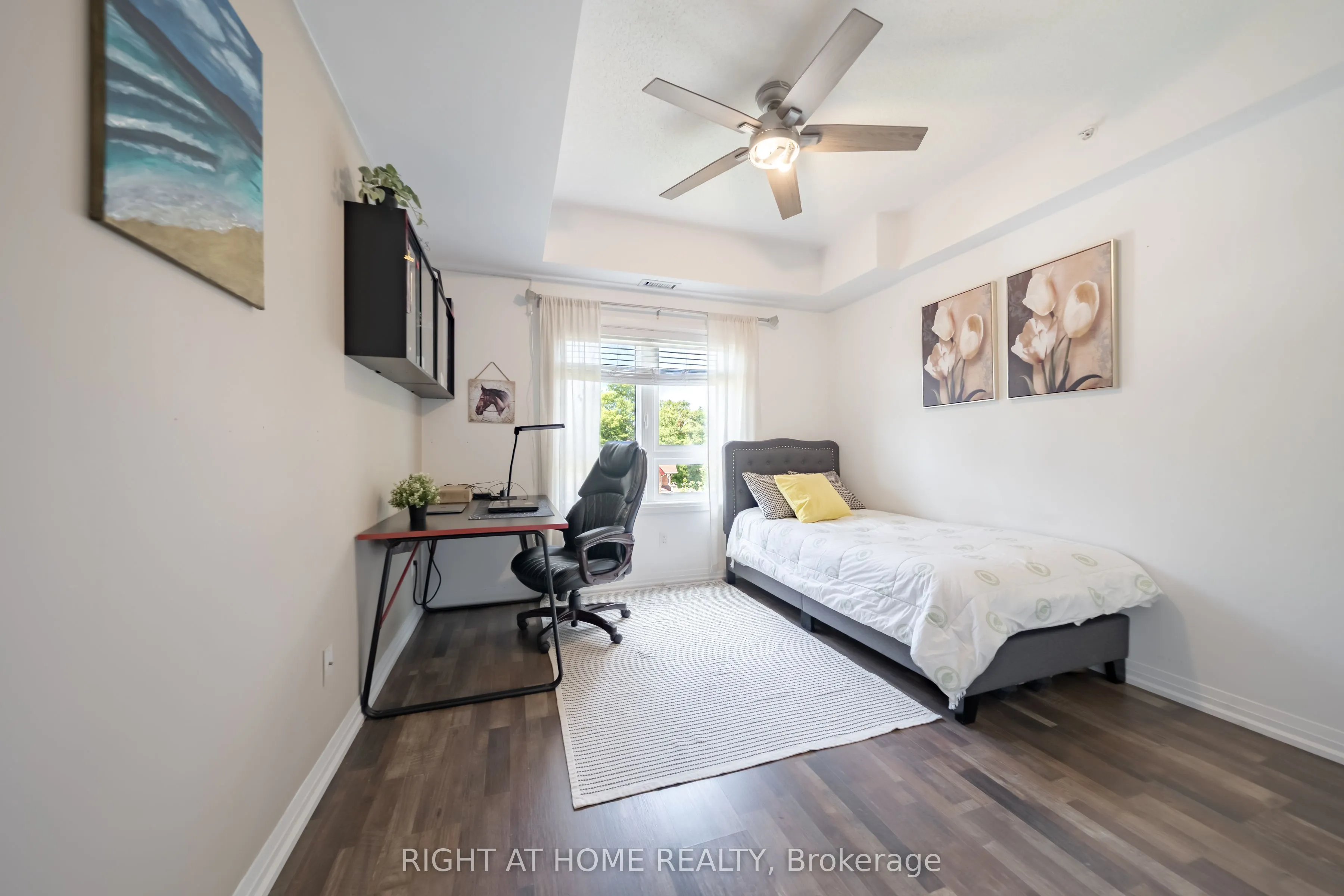 157 Wellington Street E #304