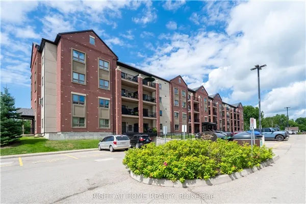157 Wellington Street E #304