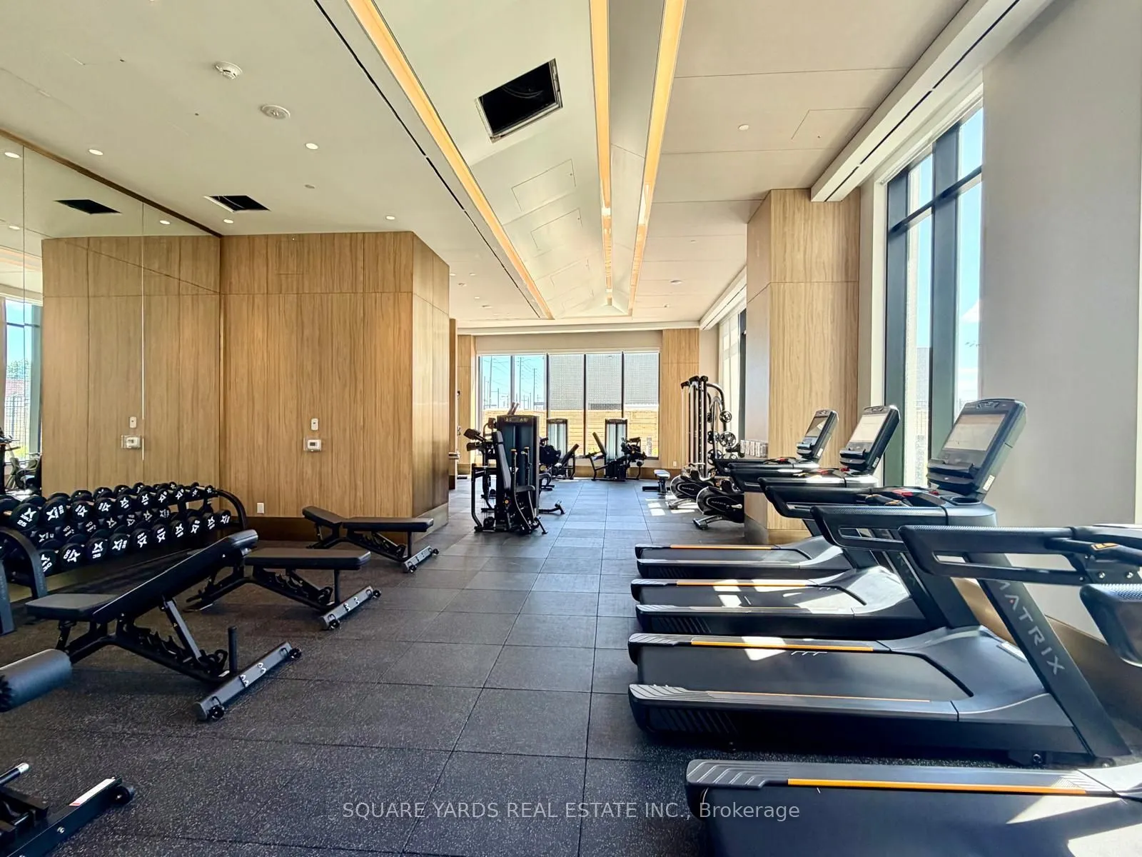 21 MEADOWDALE Road #1601