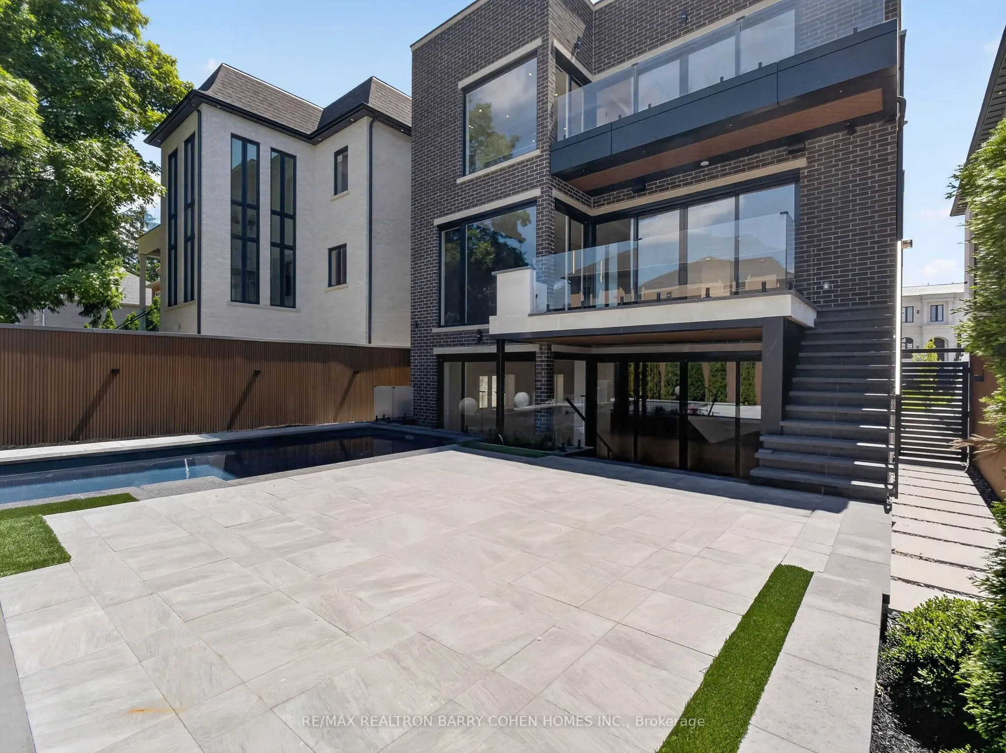 26 Clinton Drive
