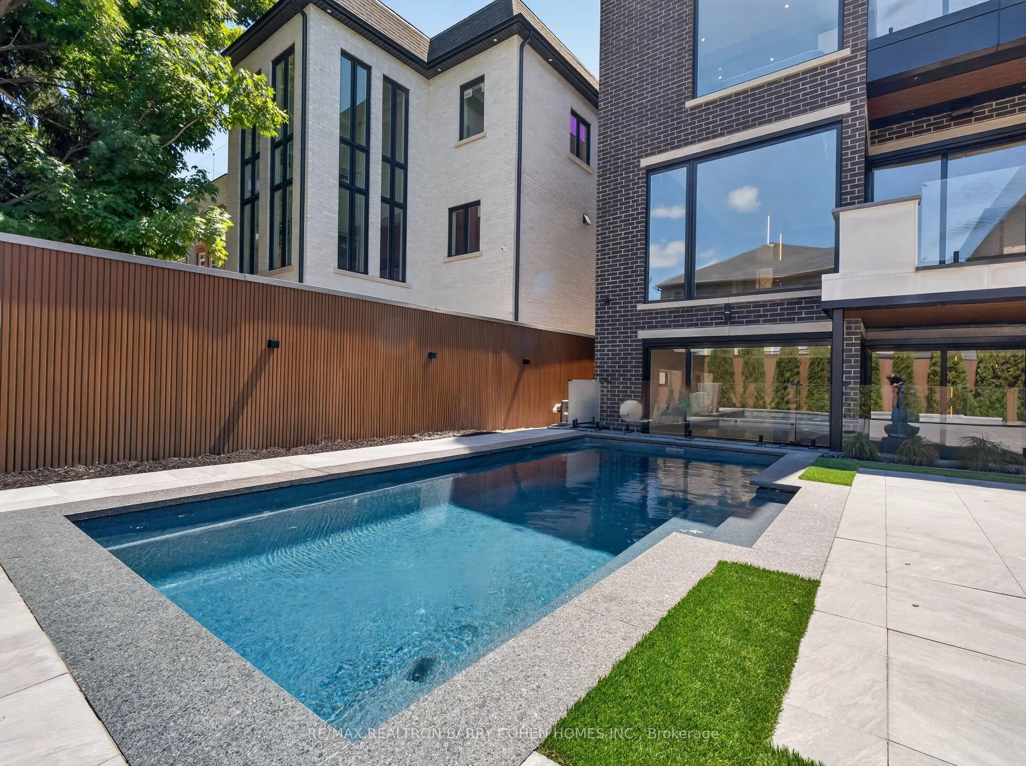 26 Clinton Drive
