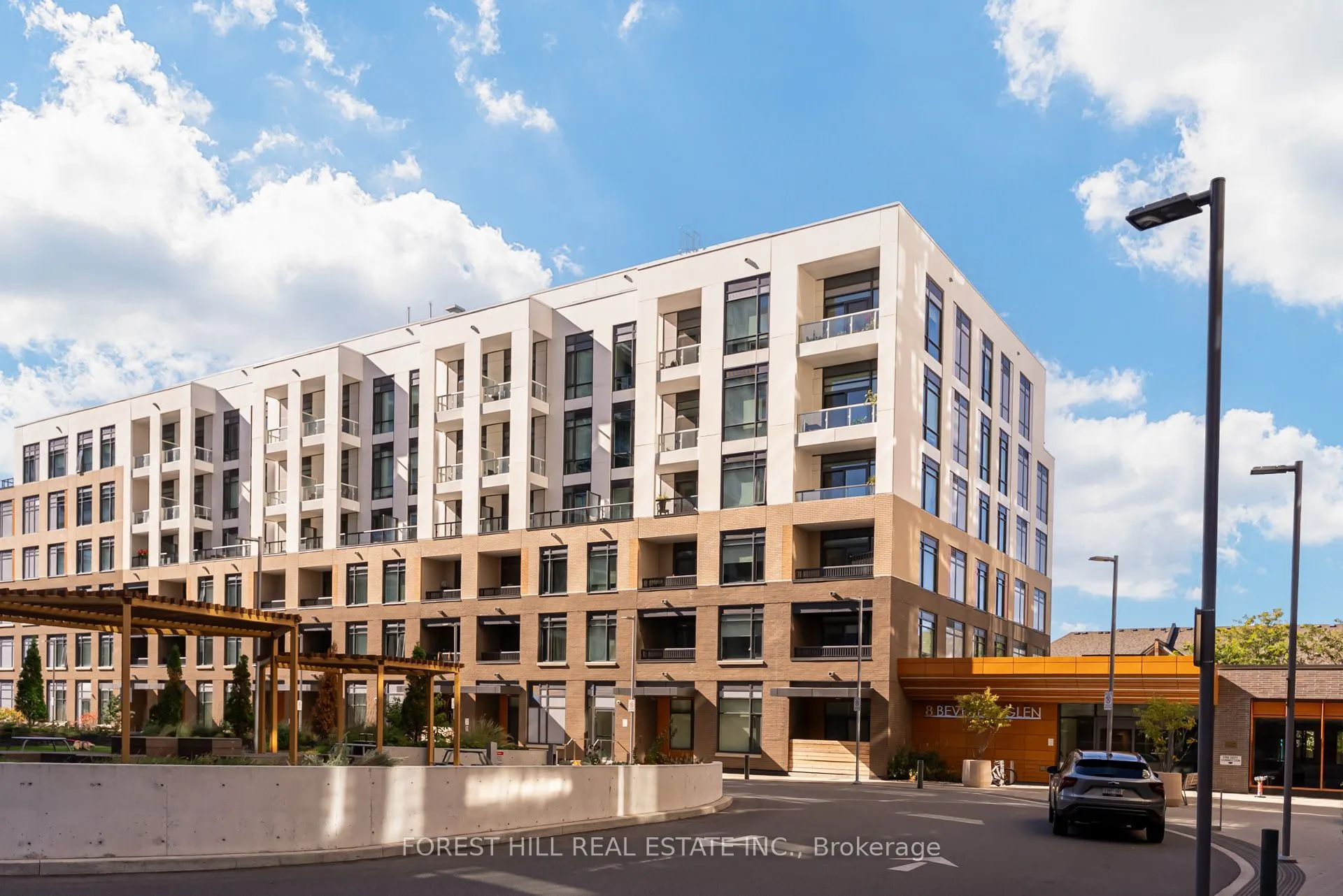8 Beverley Glen Boulevard #217