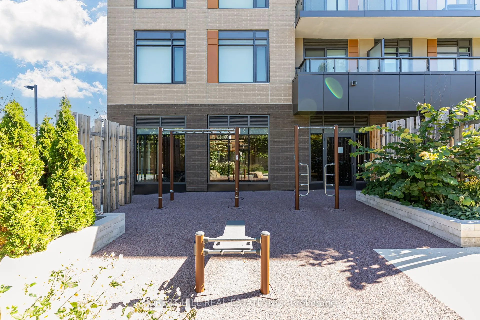 8 Beverley Glen Boulevard #217