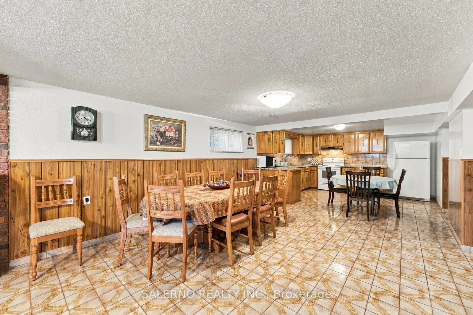 467 Woodbridge Avenue