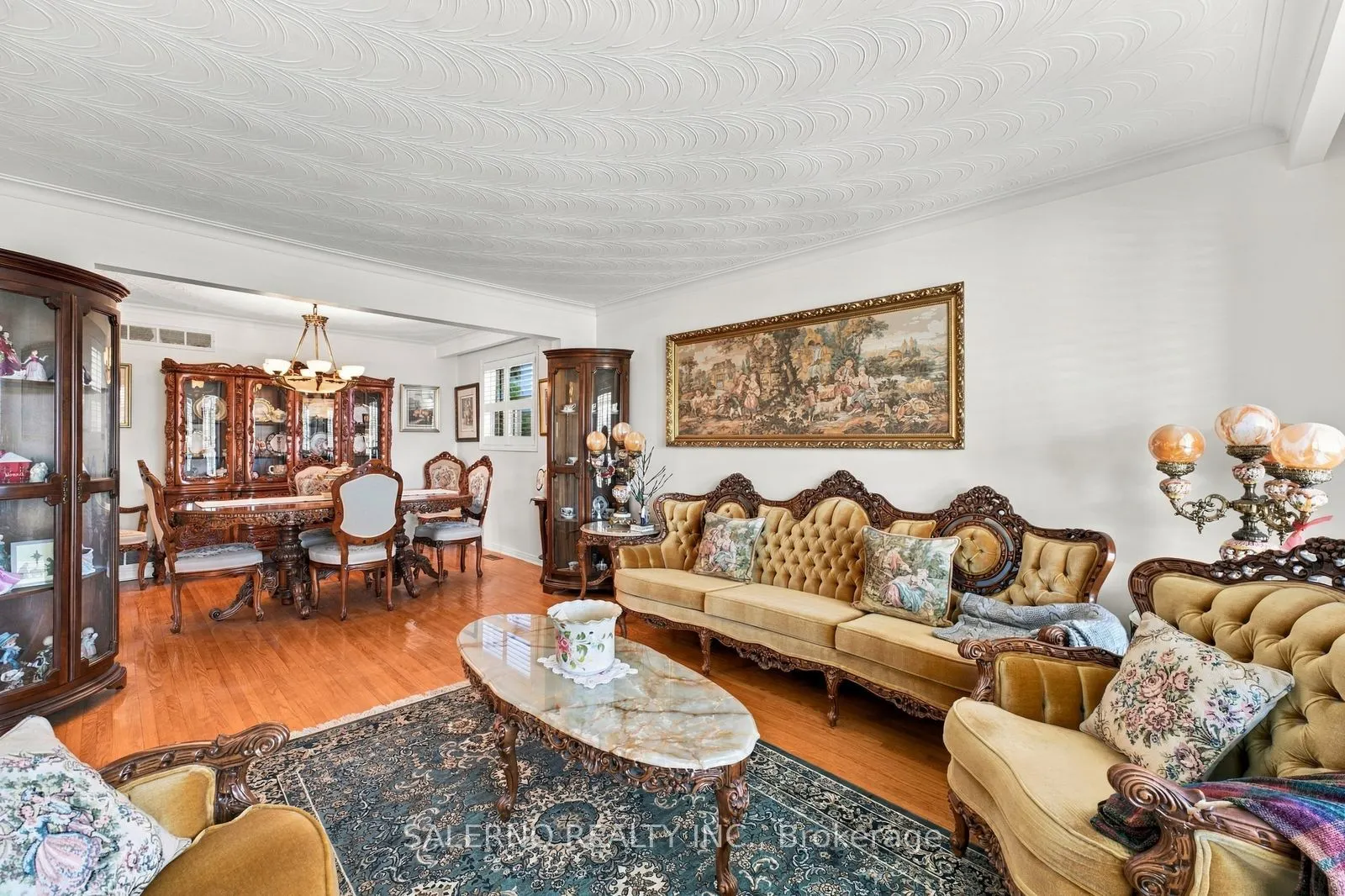 467 Woodbridge Avenue