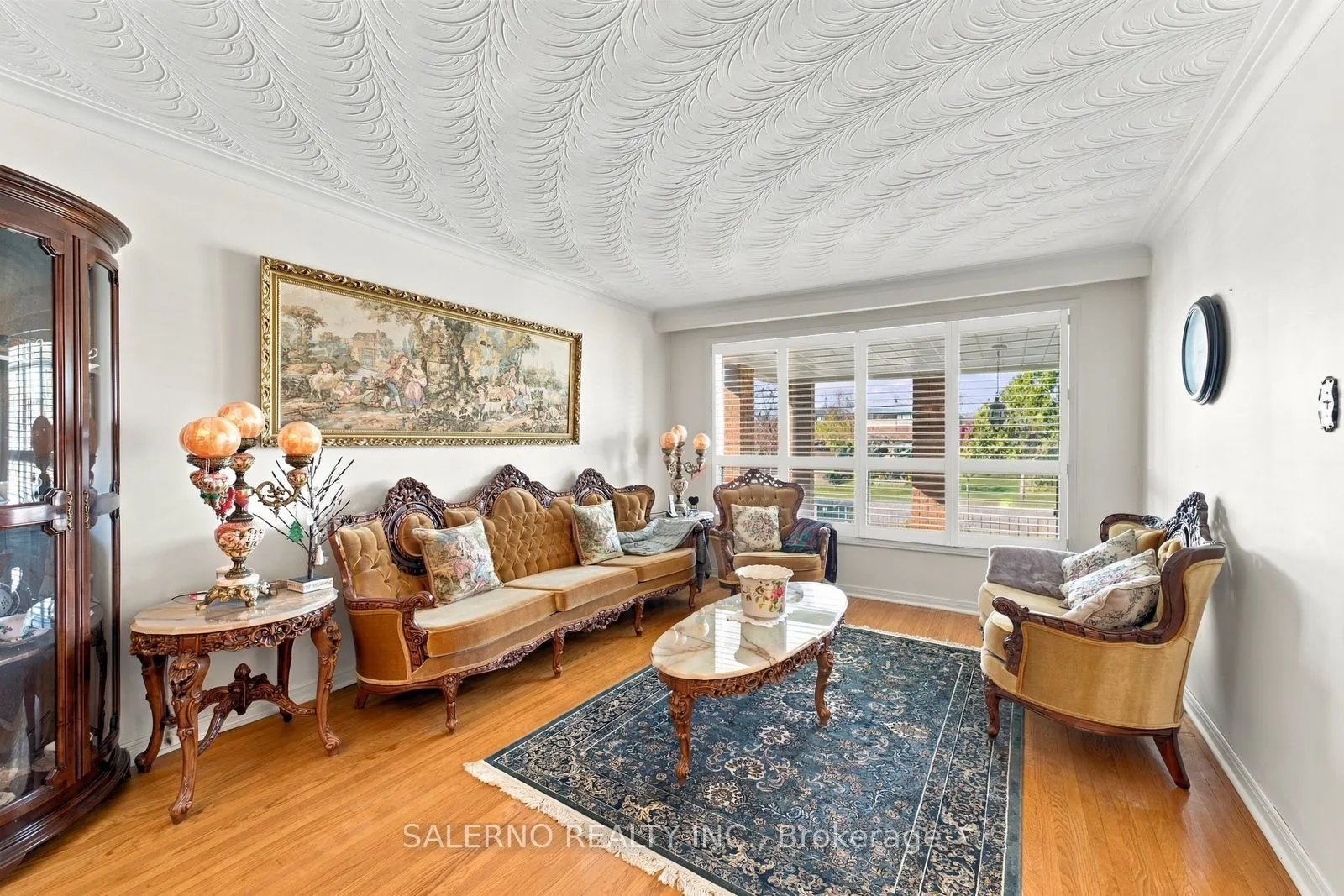 467 Woodbridge Avenue