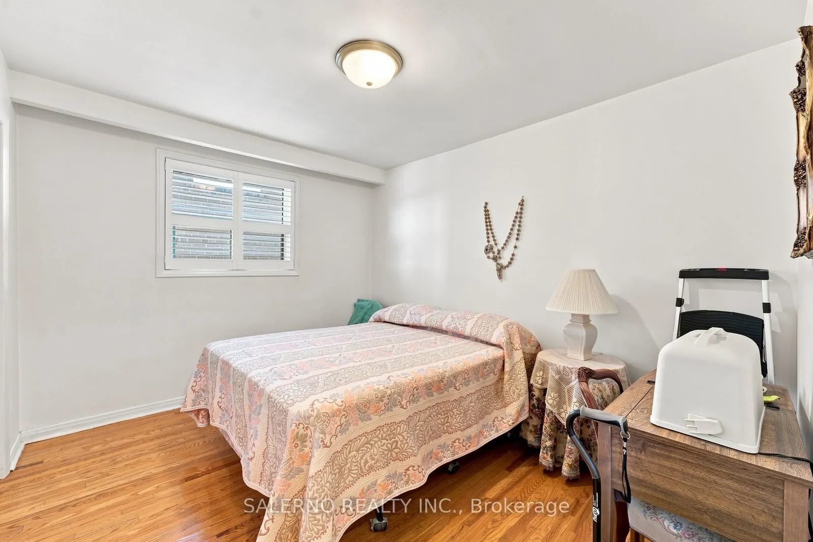 467 Woodbridge Avenue