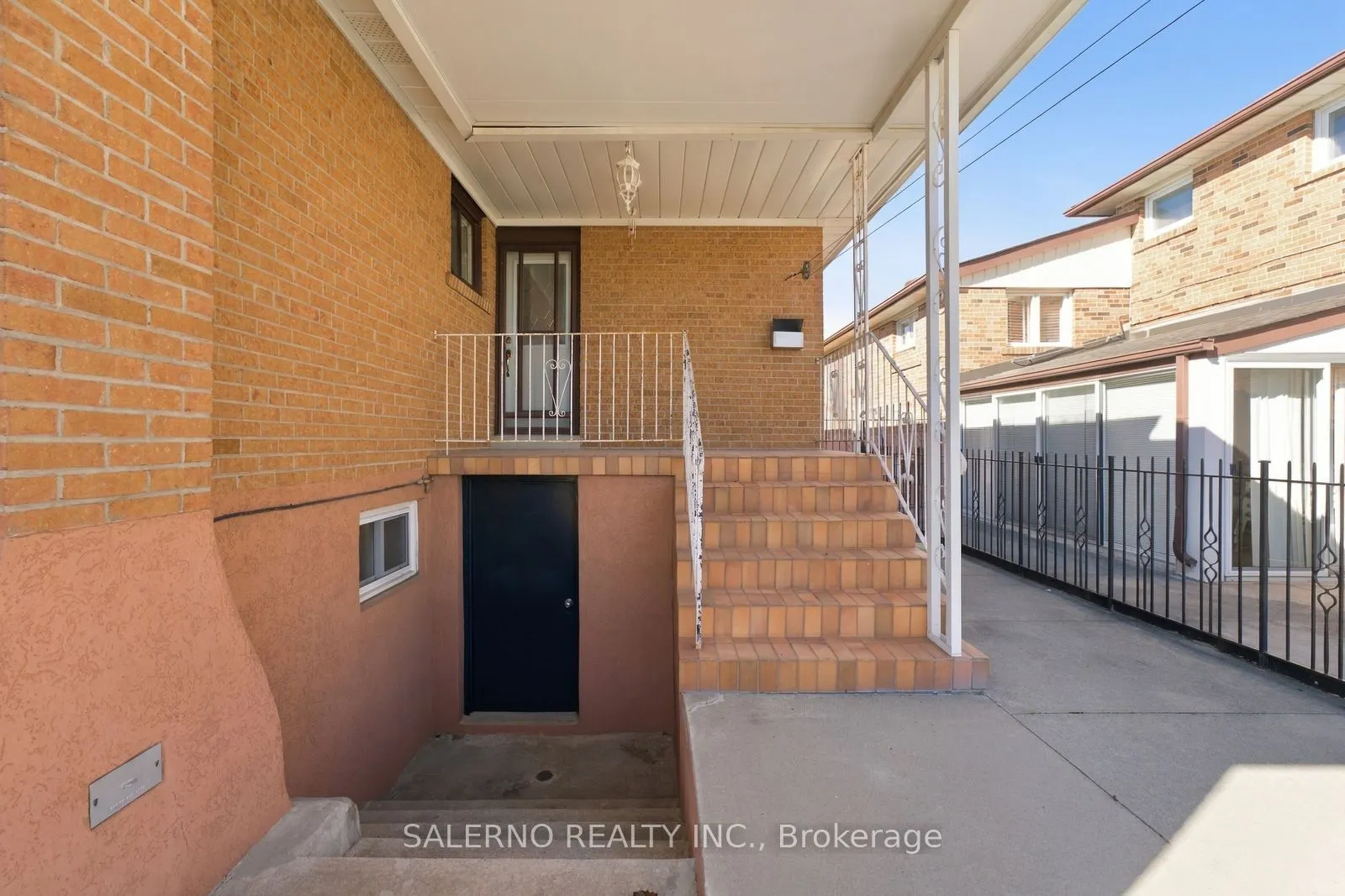 467 Woodbridge Avenue
